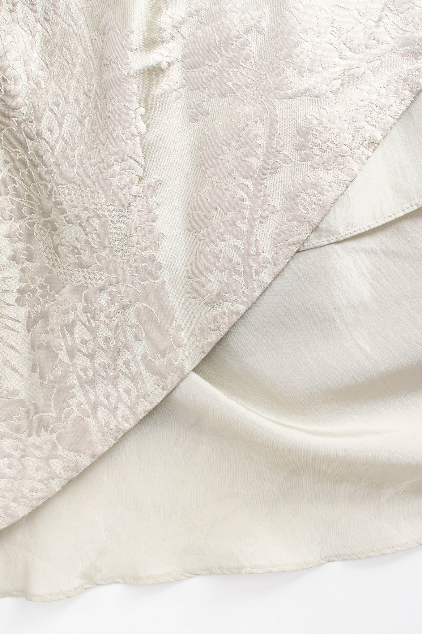 Floral Beaded Silk Gown & Shawl - Image 12