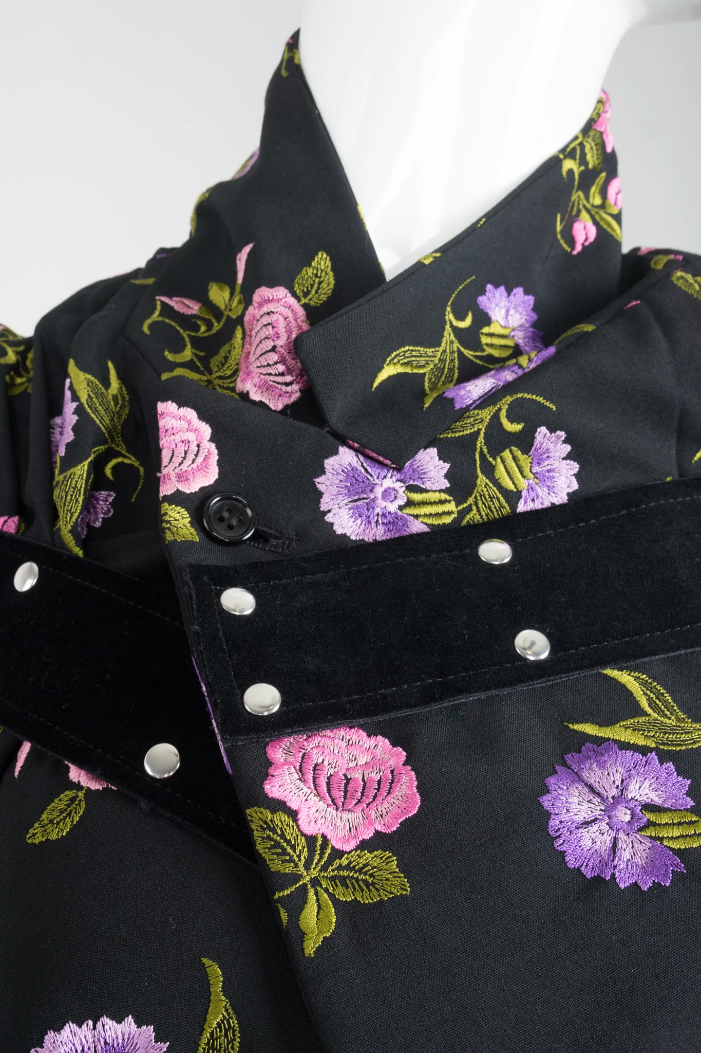 Floral Bondage Jacket - Image 11