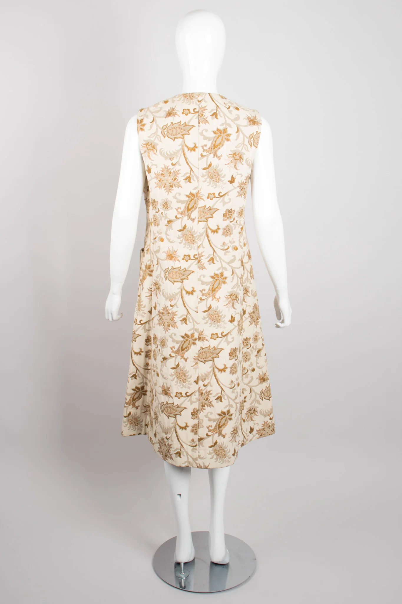 Floral Brocade Vest & Pant Set - Image 11