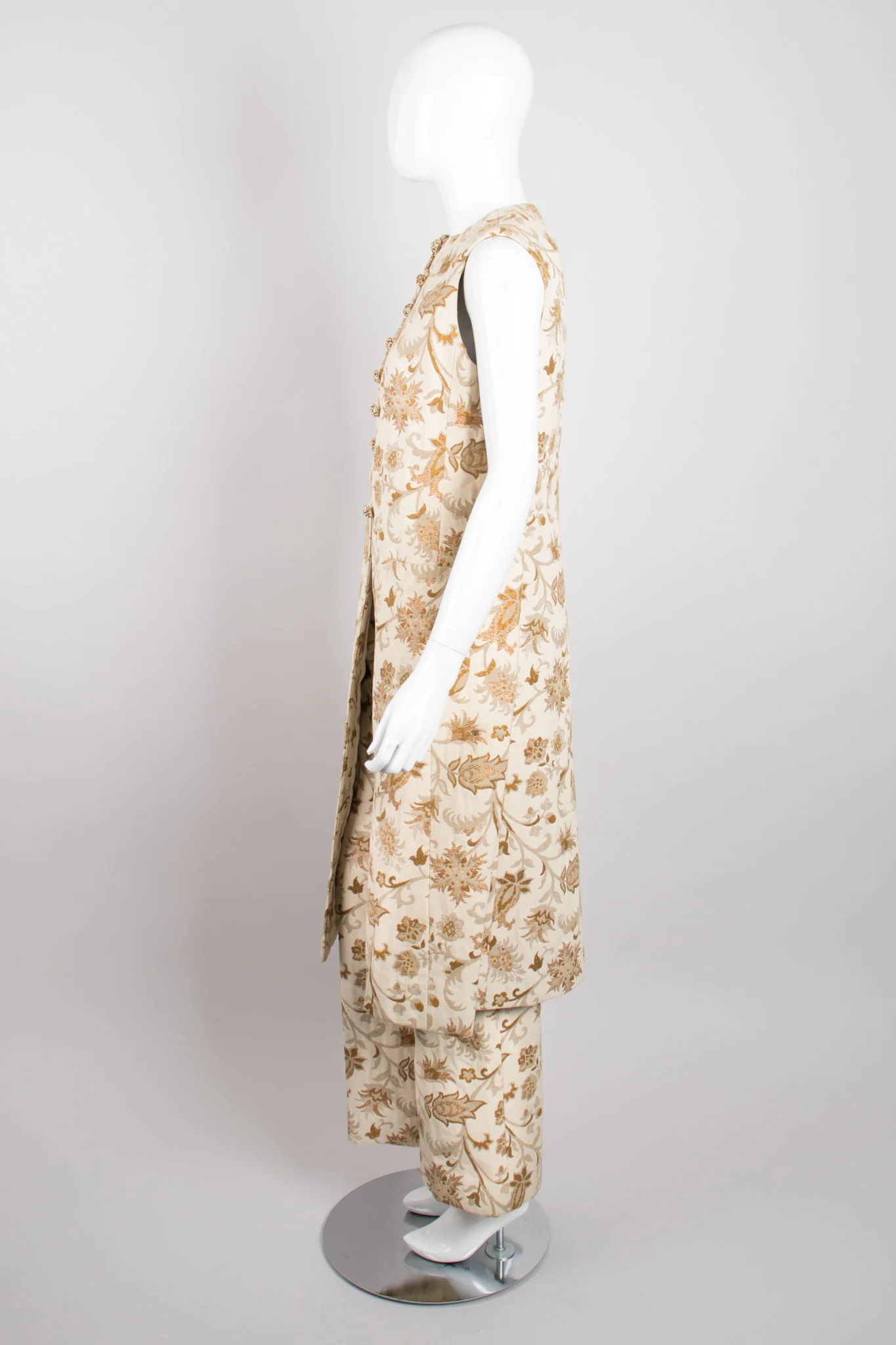 Floral Brocade Vest & Pant Set - Image 4