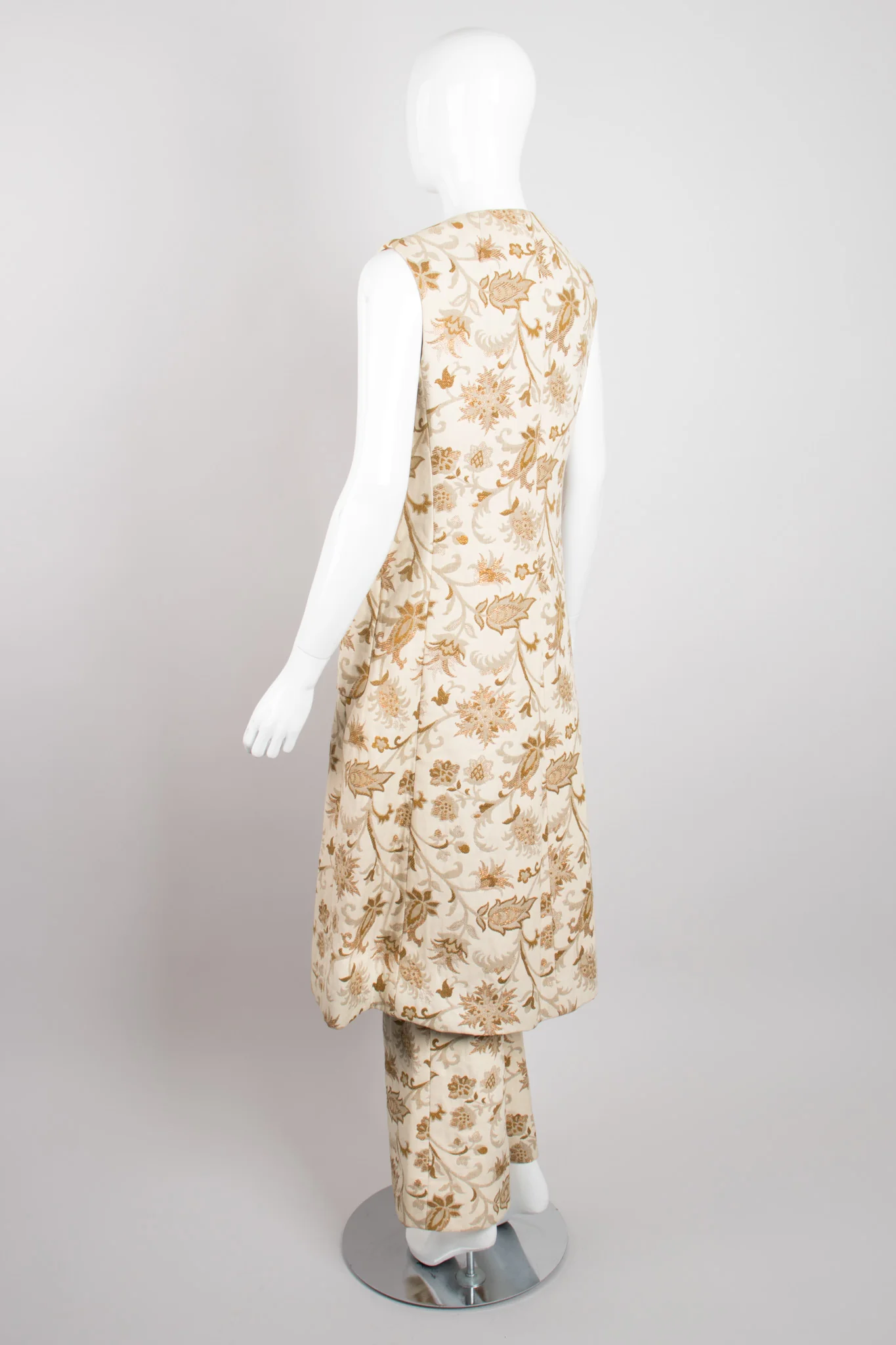 Floral Brocade Vest & Pant Set - Image 5