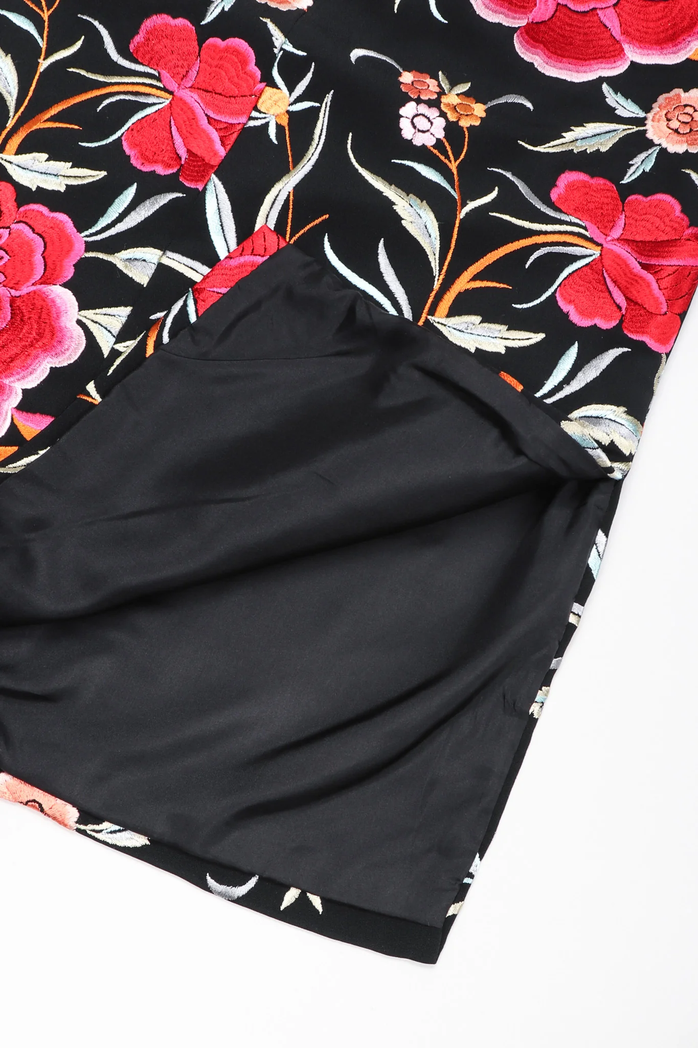 Floral Embroidered Piano Skirt - Image 15
