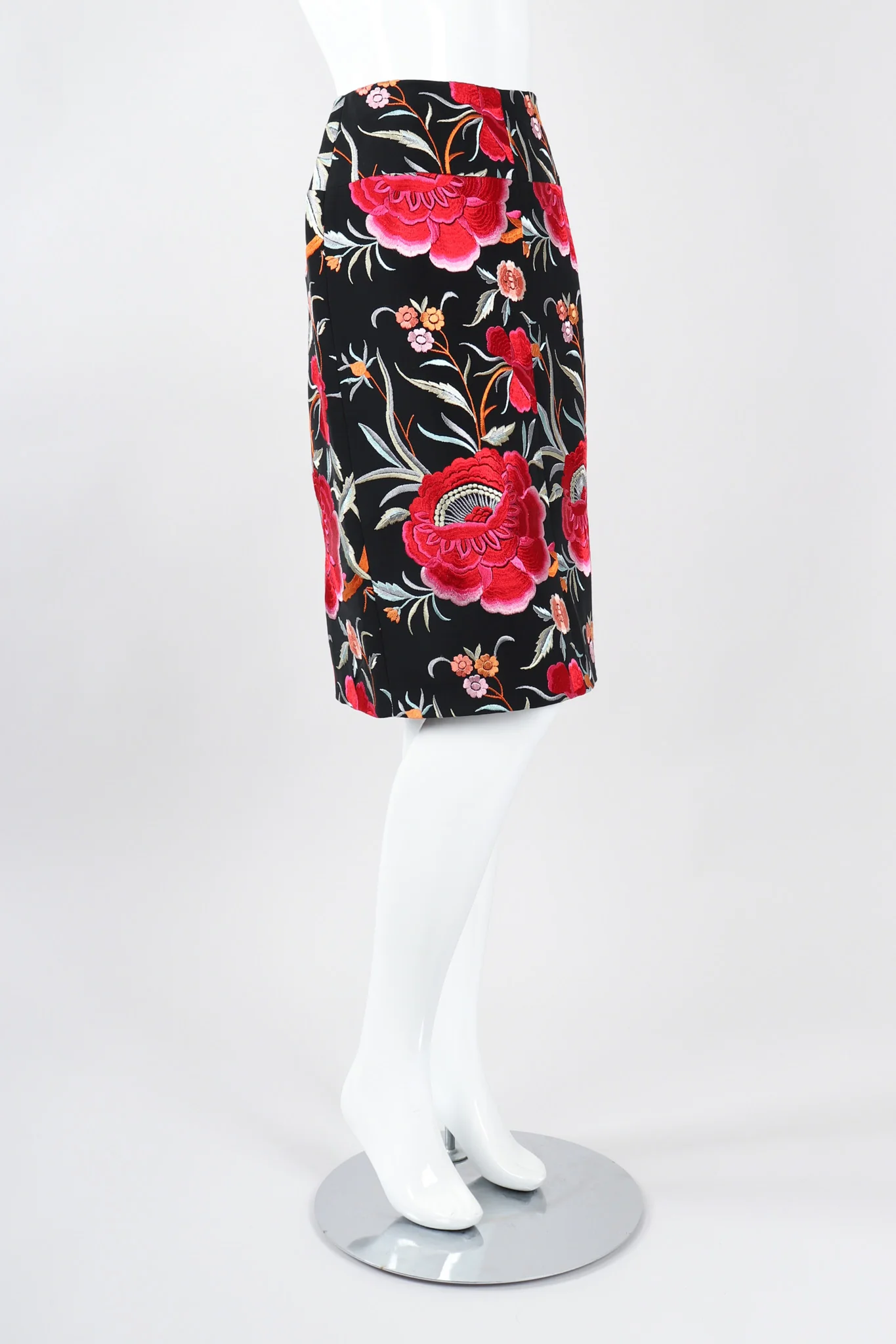 Floral Embroidered Piano Skirt - Image 2