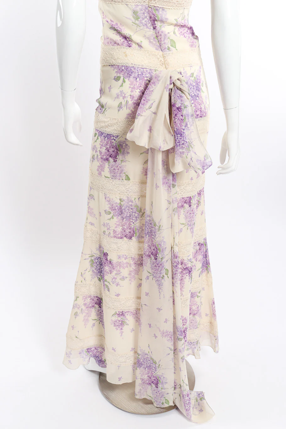 Floral Lace Gown - Image 5
