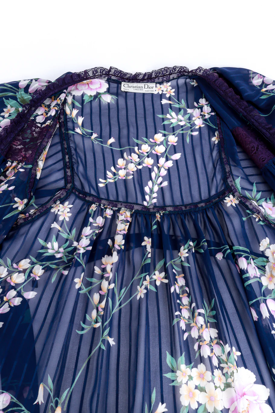 Floral Lace Nightgown & Robe Set - Image 7