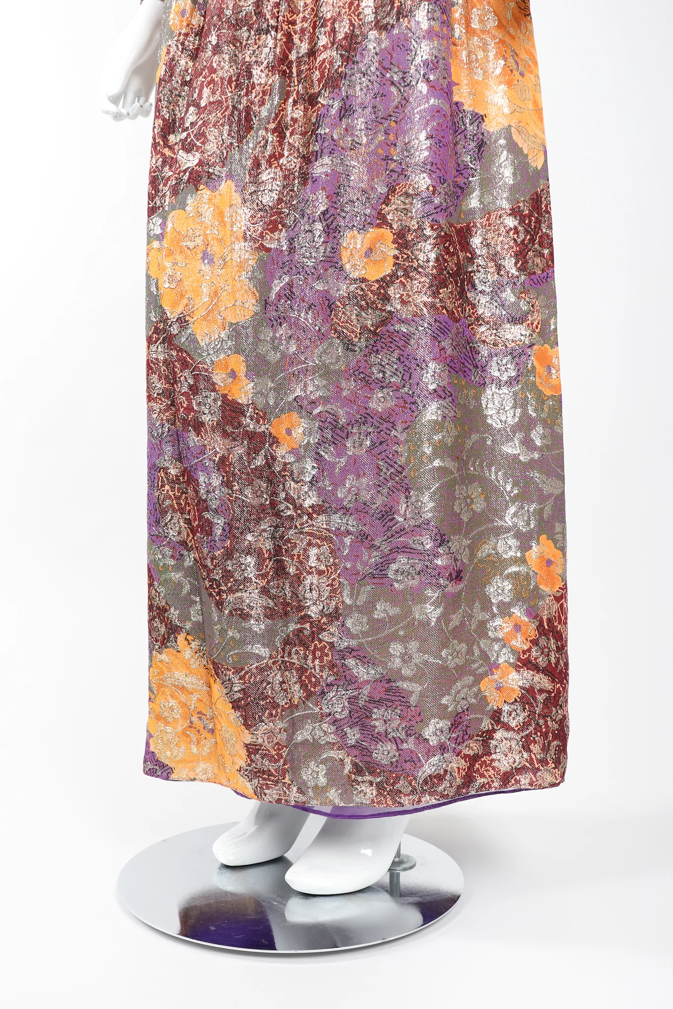 Floral Lamé Pointed Shoulder Dress - Image 5