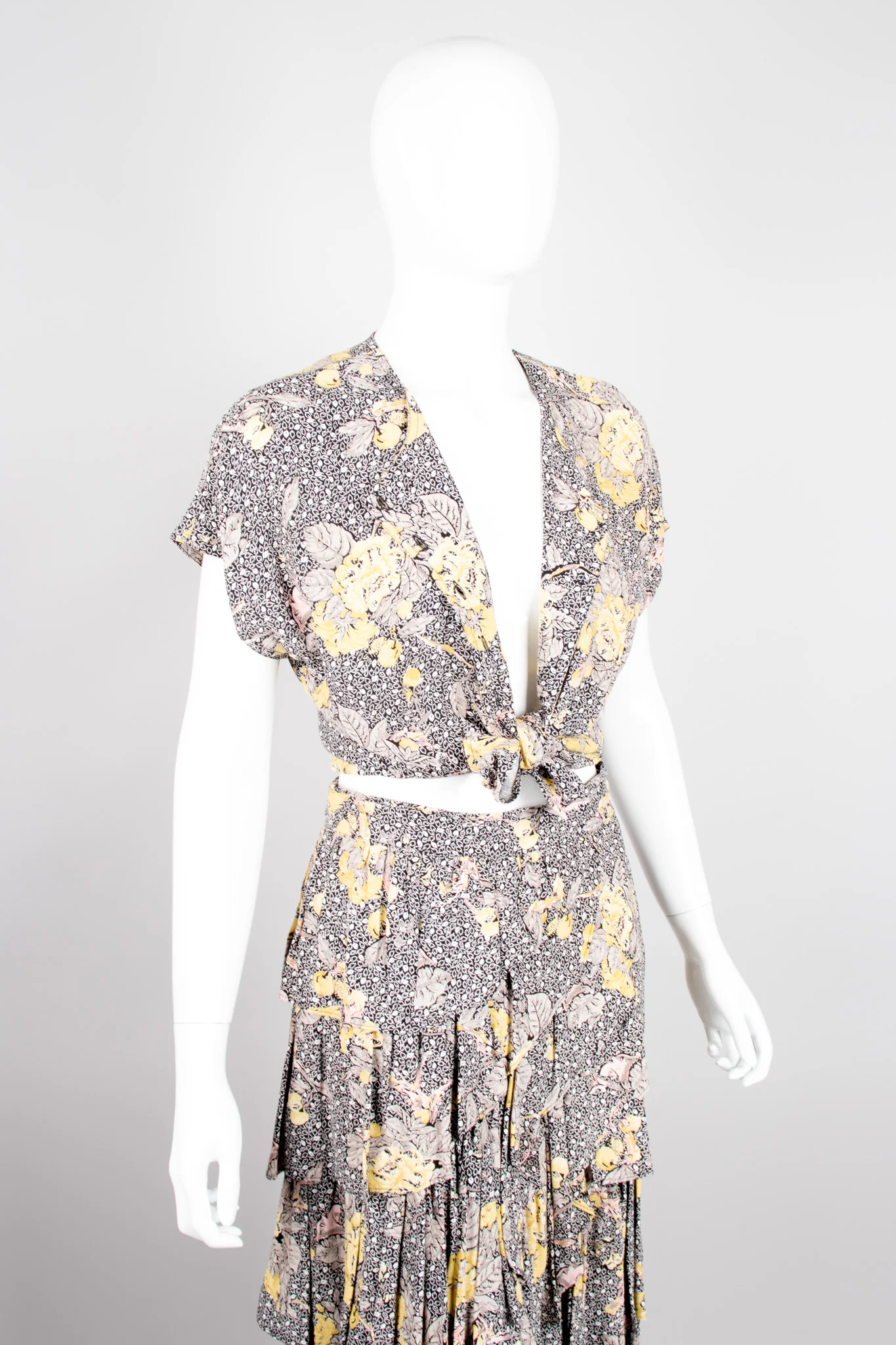 Floral Leaf Top & Ruffle Skirt Set - Image 11