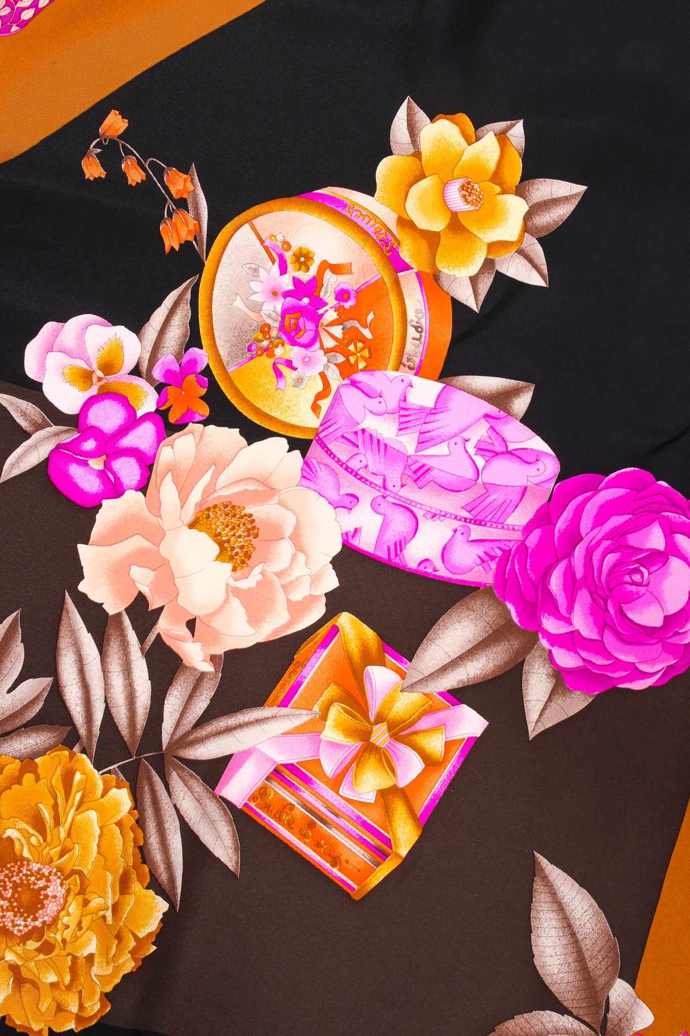 Floral Parfum Scarf - Image 6