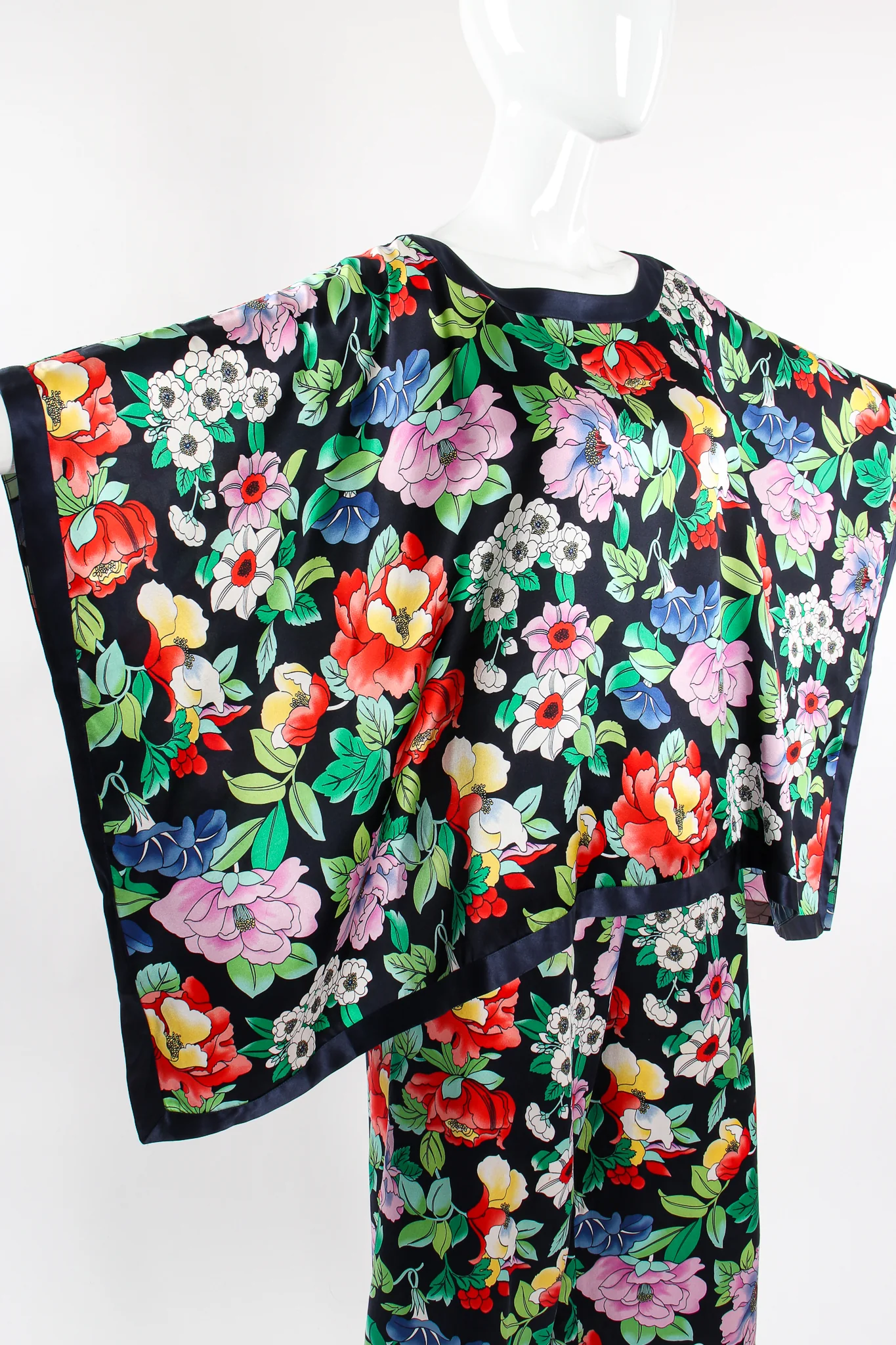 Floral Silk Poncho & Pant Lounge Set - Image 3