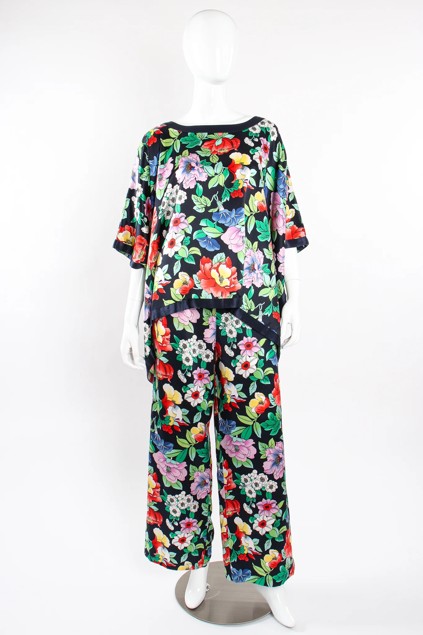Floral Silk Poncho & Pant Lounge Set - Image 7