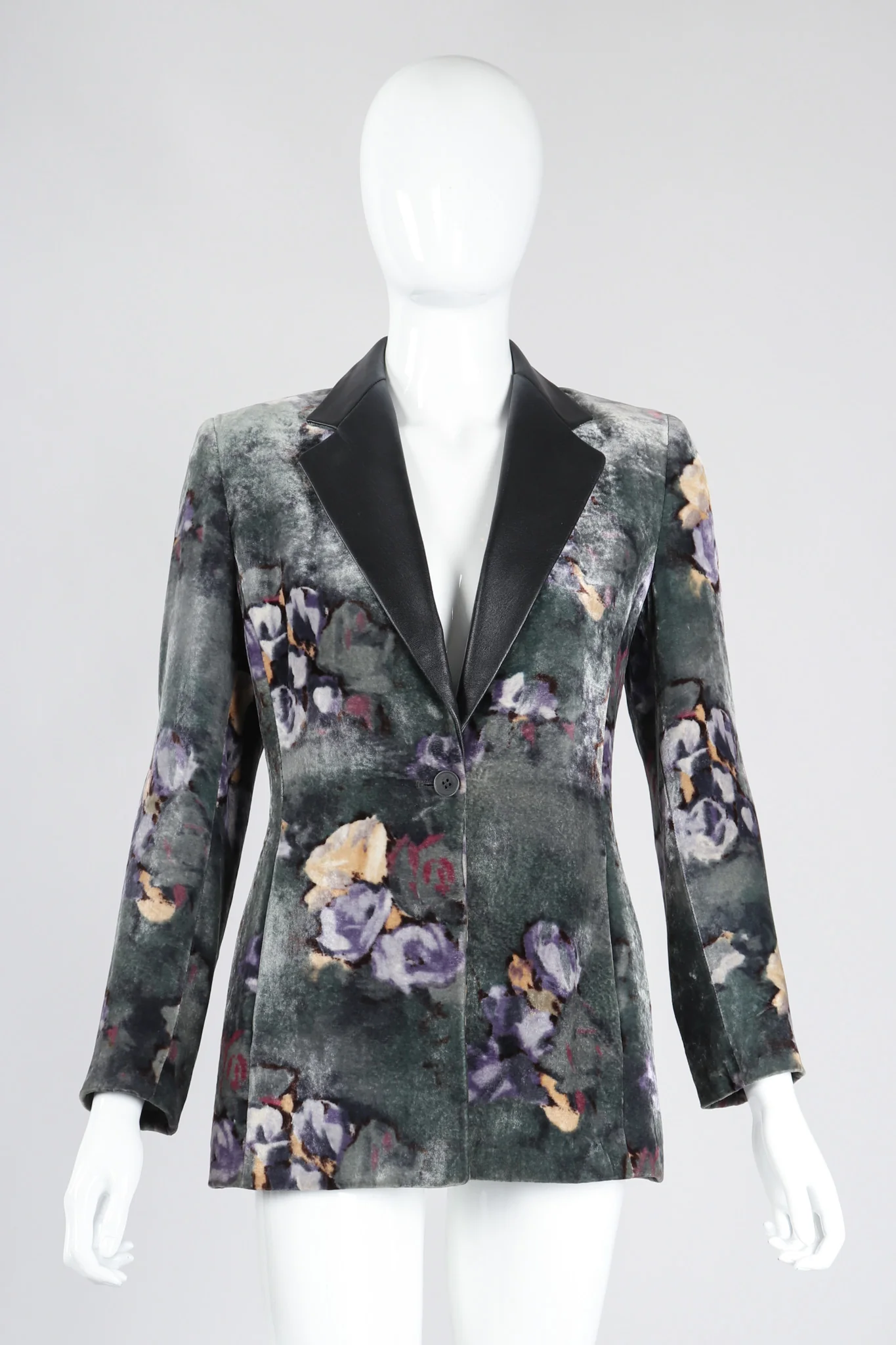 Floral Velvet Tuxedo - Image 10