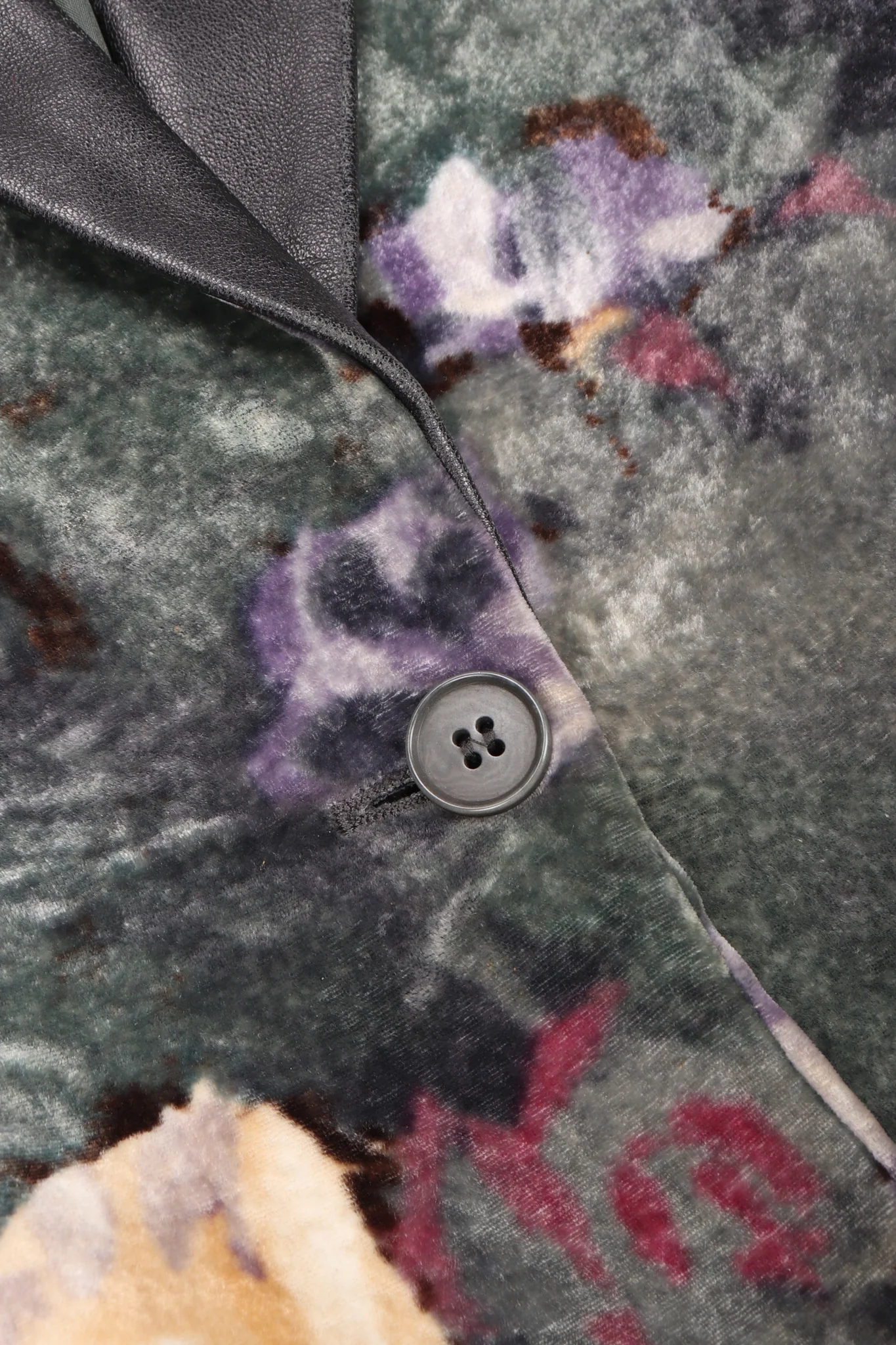 Floral Velvet Tuxedo - Image 12
