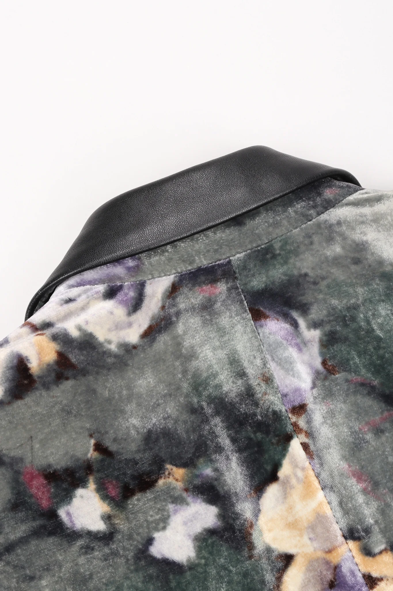 Floral Velvet Tuxedo - Image 14