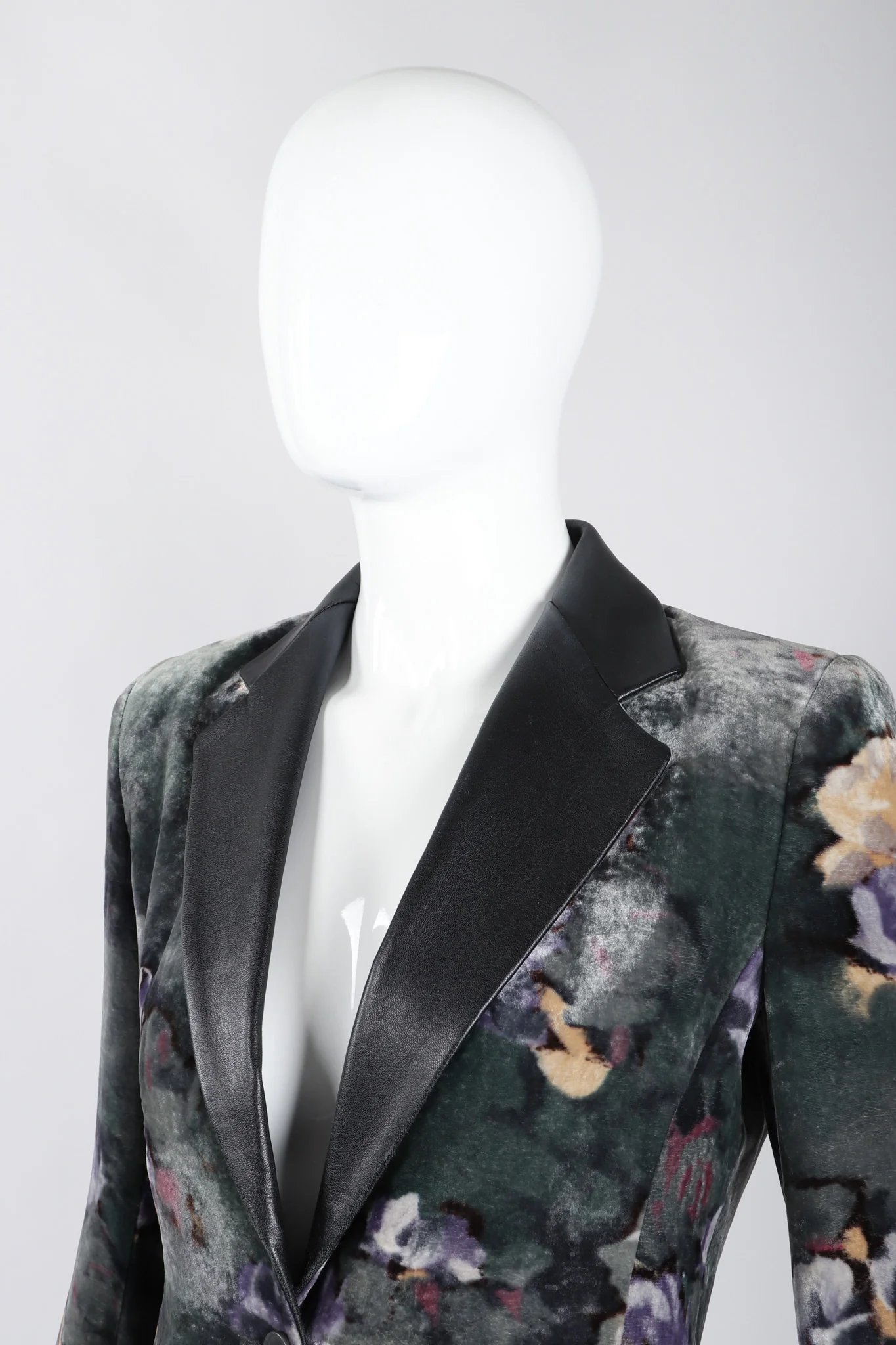 Floral Velvet Tuxedo - Image 2