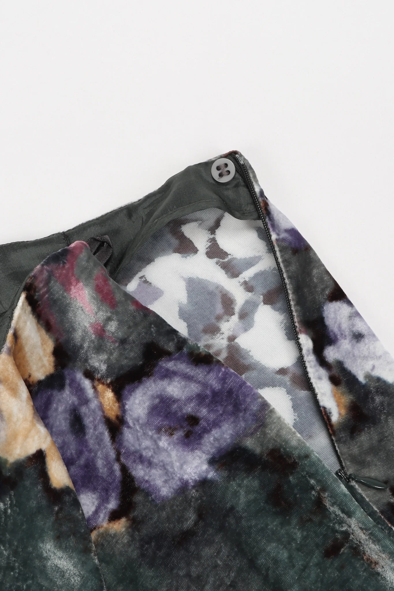 Floral Velvet Tuxedo - Image 25