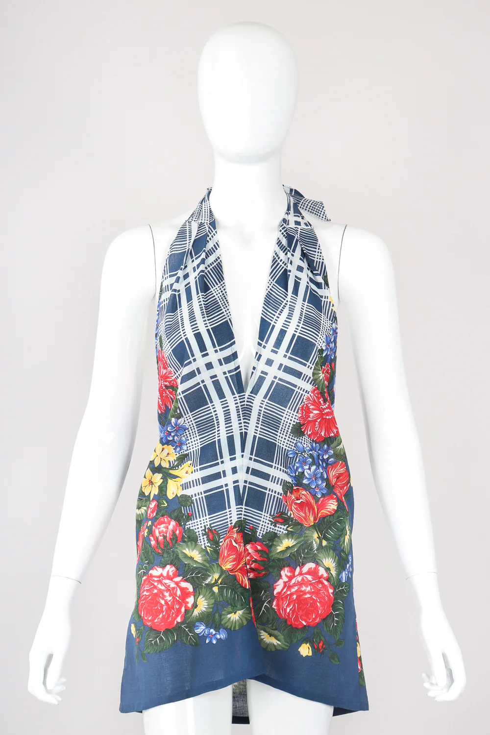 Four-Piece Floral Plaid Portrait Ensemble - Image 11