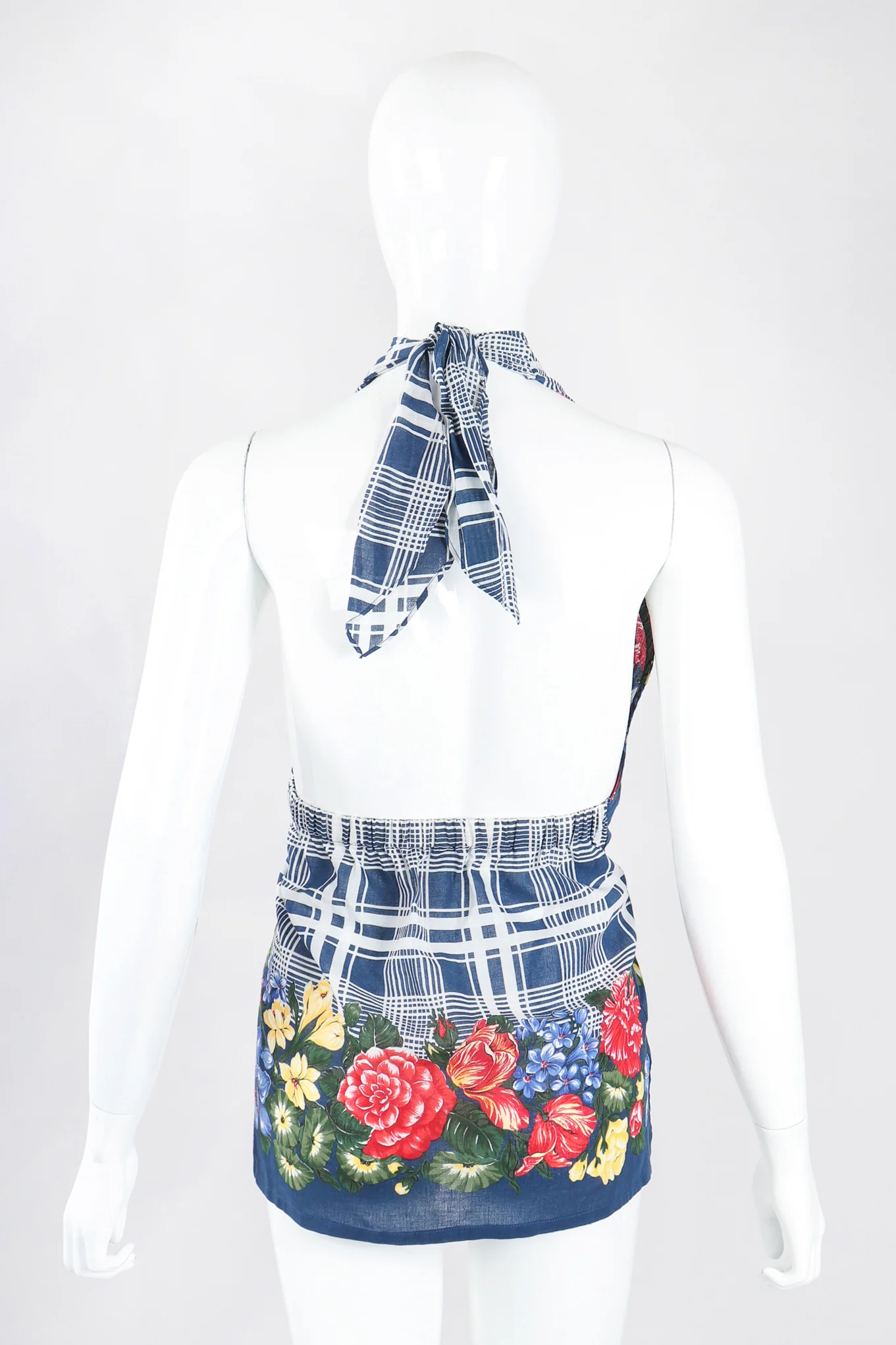Four-Piece Floral Plaid Portrait Ensemble - Image 12