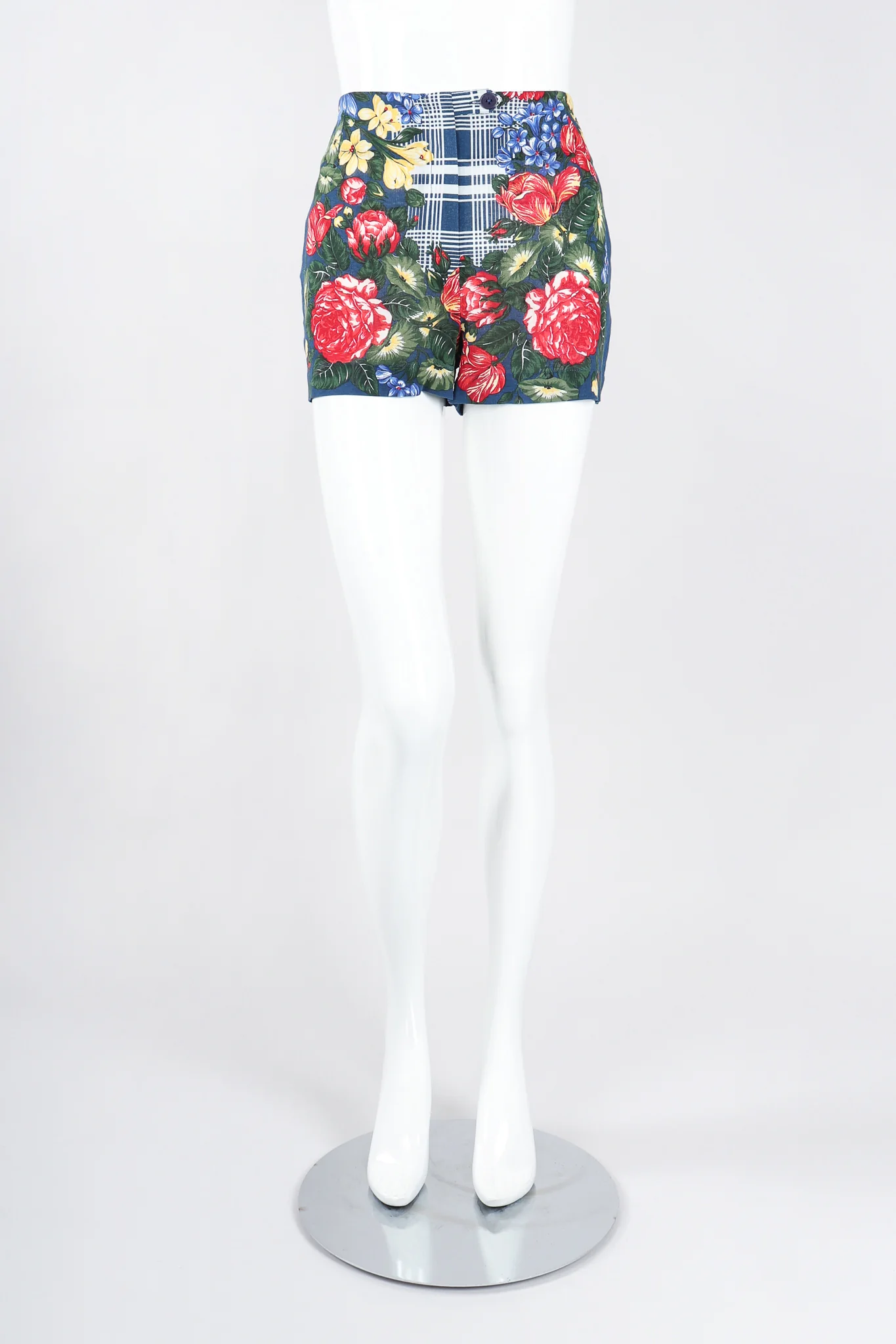 Four-Piece Floral Plaid Portrait Ensemble - Image 13