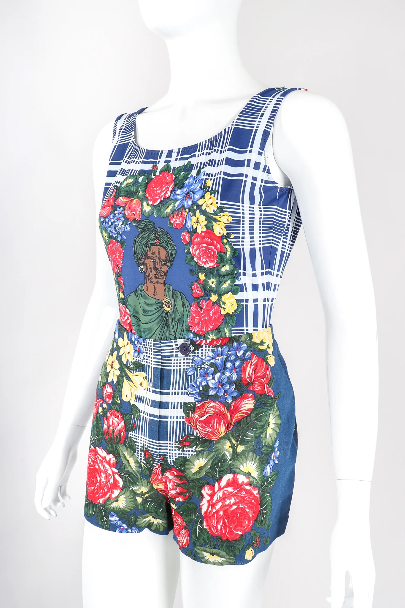 Four-Piece Floral Plaid Portrait Ensemble - Image 3