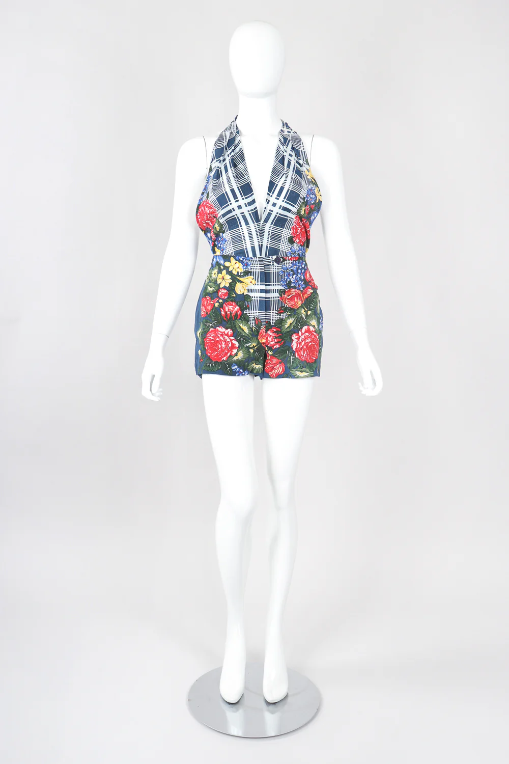 Four-Piece Floral Plaid Portrait Ensemble - Image 6