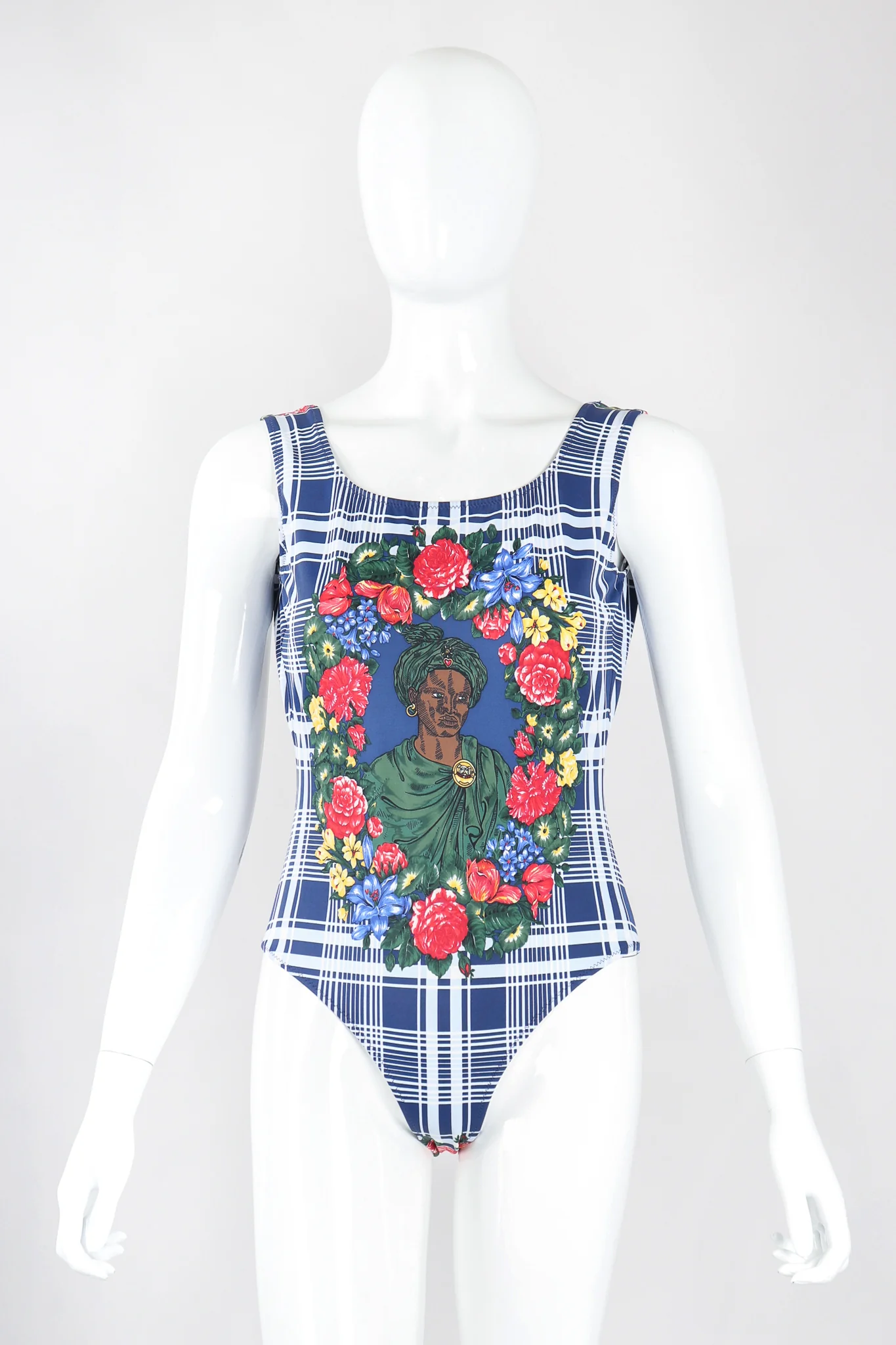 Four-Piece Floral Plaid Portrait Ensemble - Image 9
