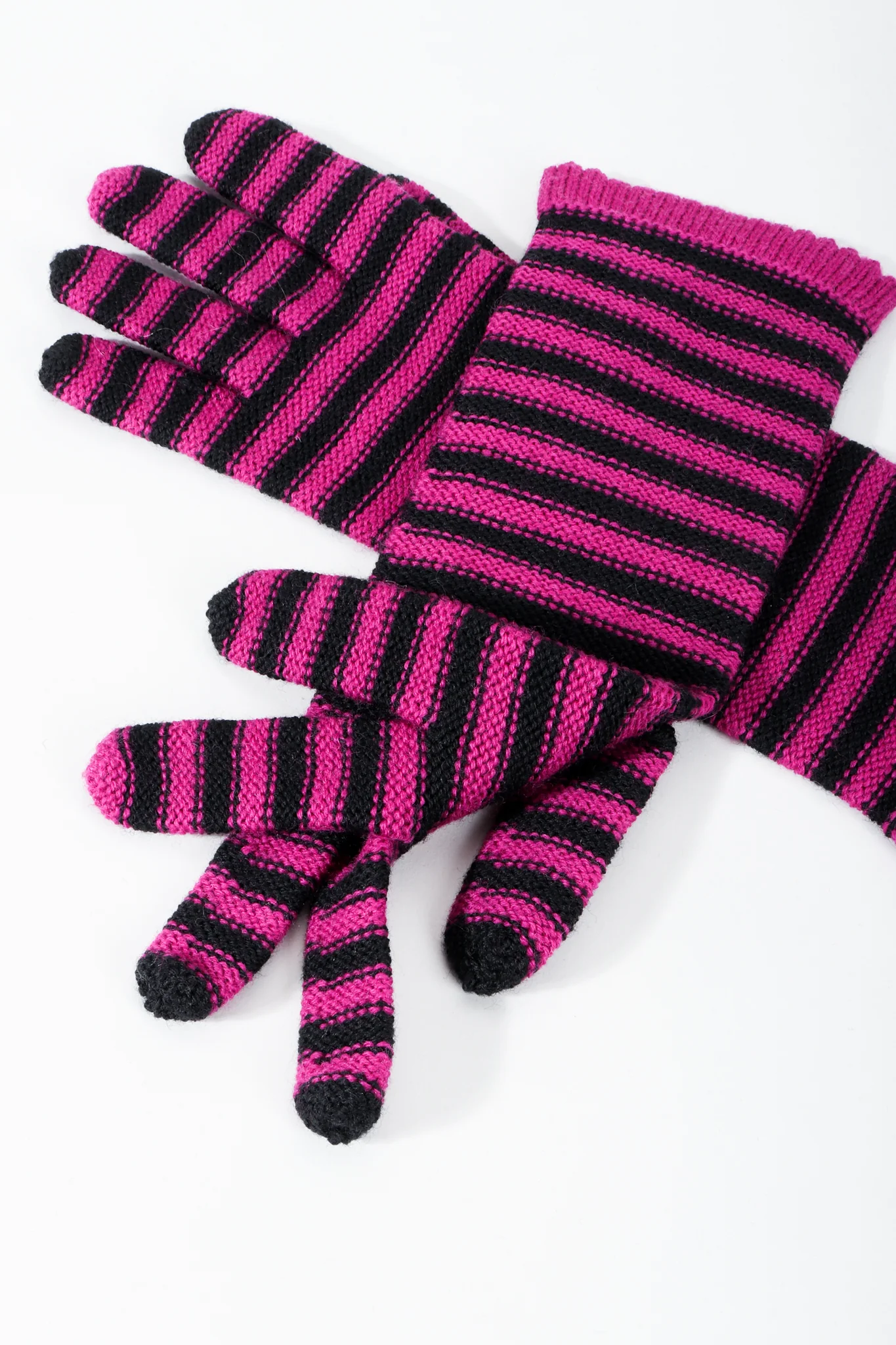 Fuchsia Stripe Knit Gloves - Image 7
