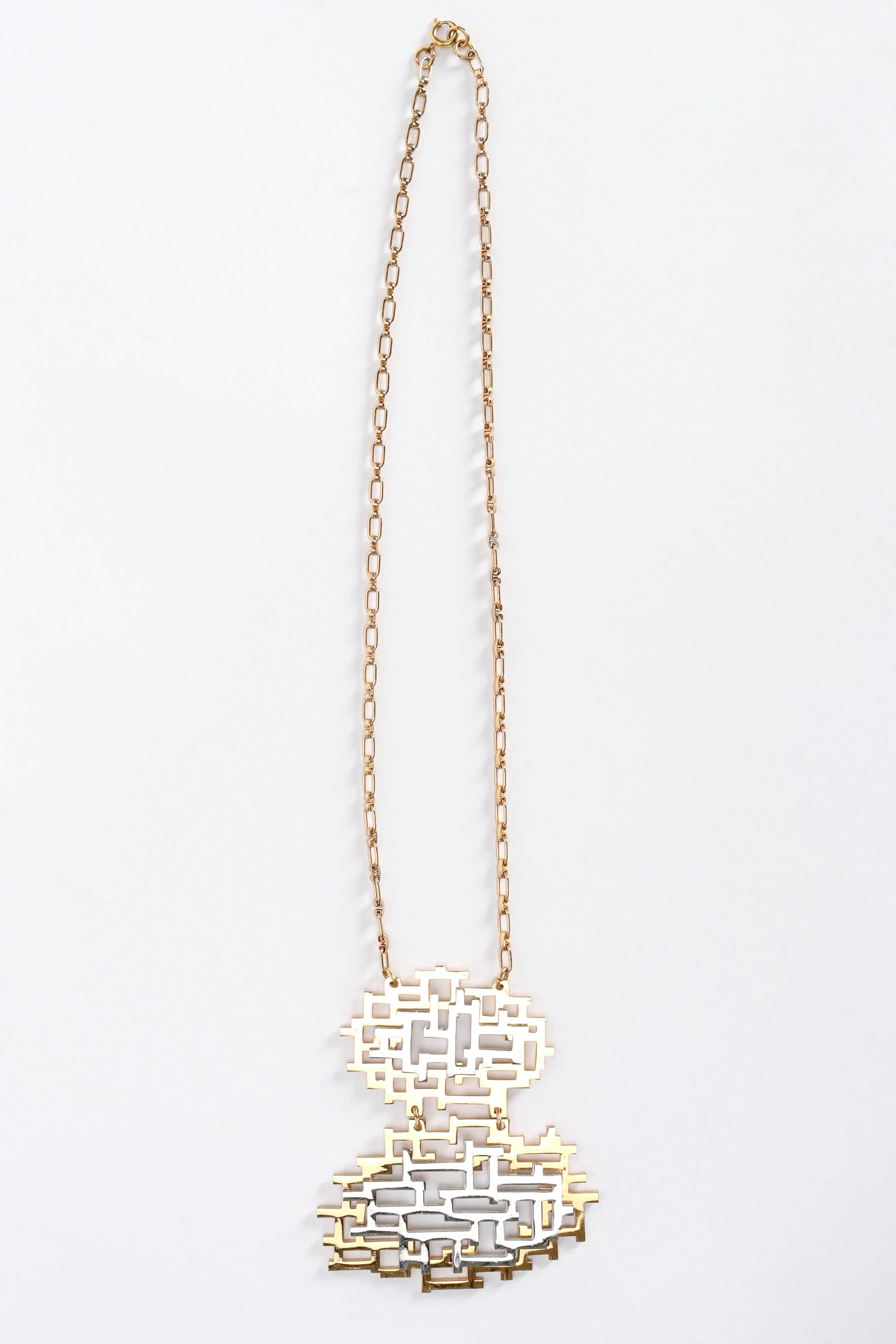 1970s Geometric Maze Pendant Necklace - Image 4