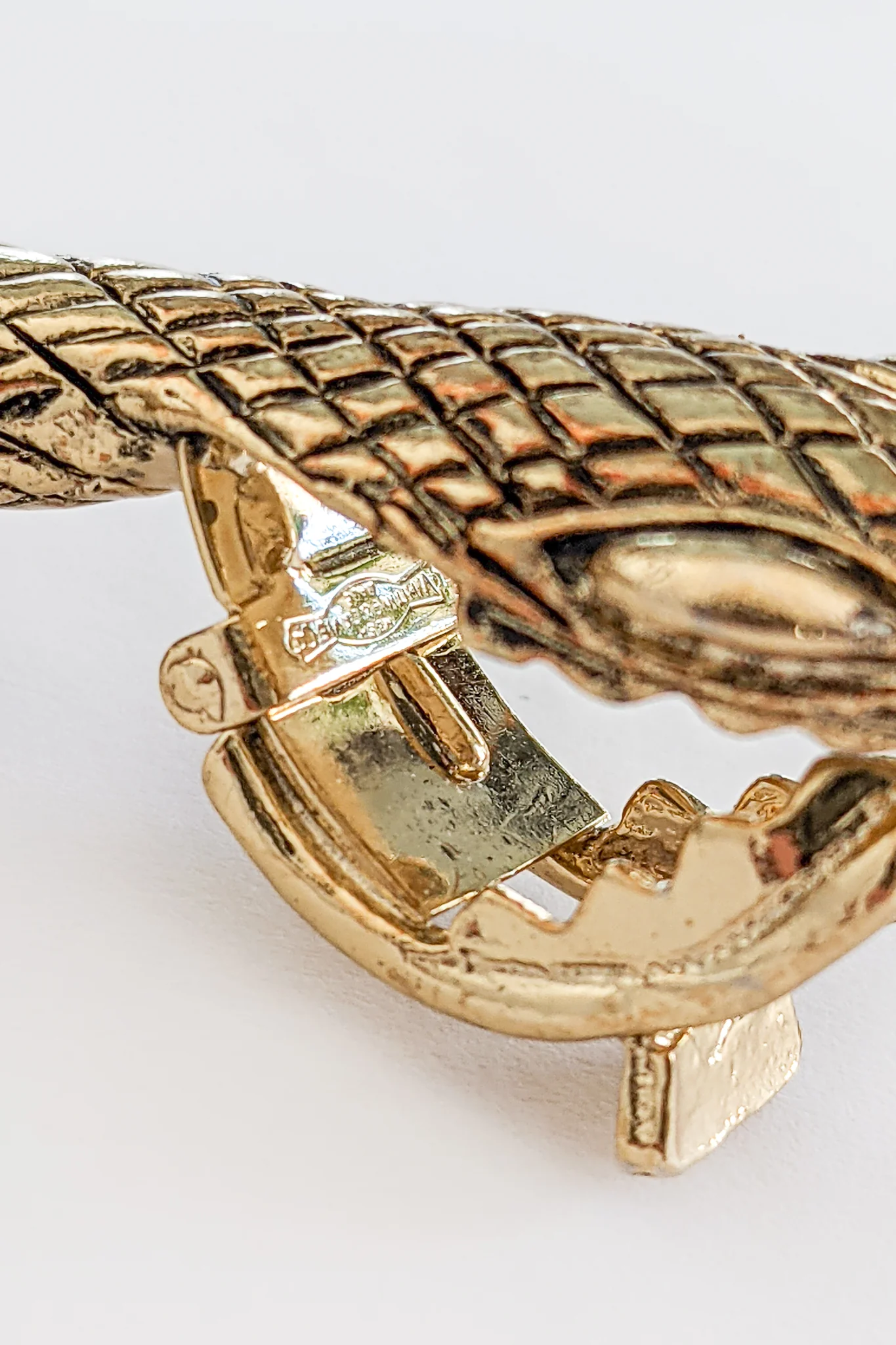 Gold Metal Mesh Snake Belt Necklace - Image 10