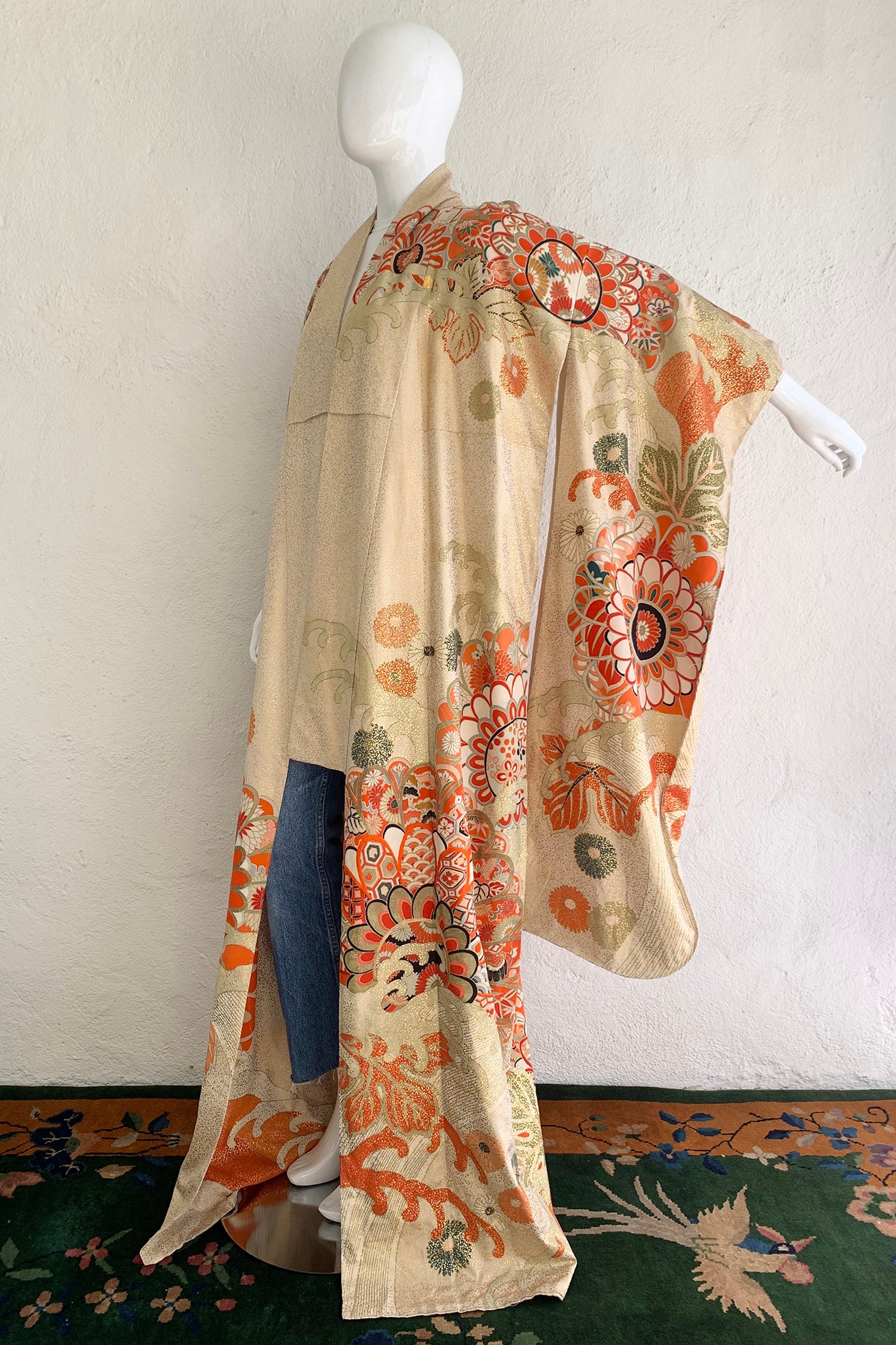 Golden Floral Wave Kimono - Image 7