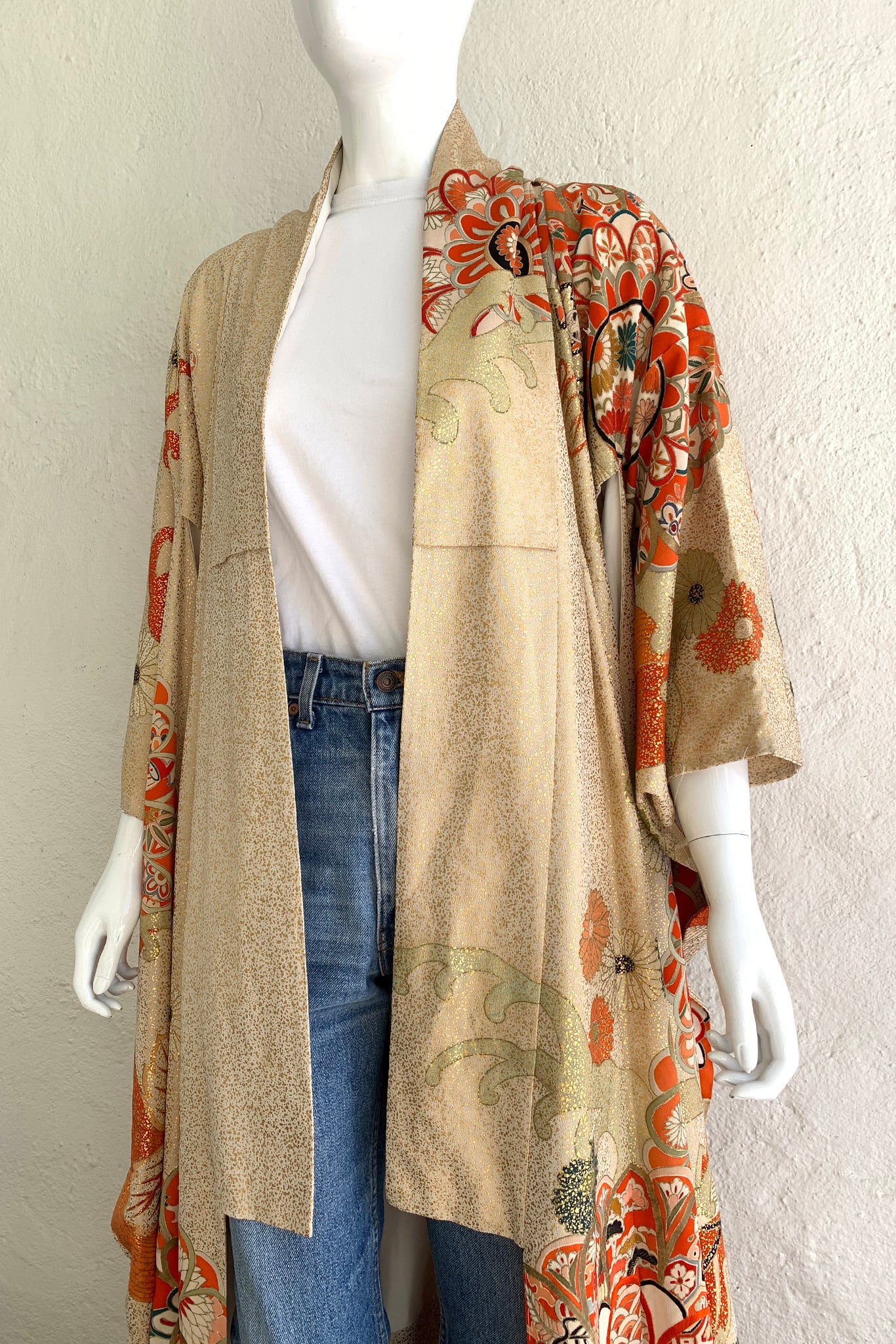 Golden Floral Wave Kimono - Image 8