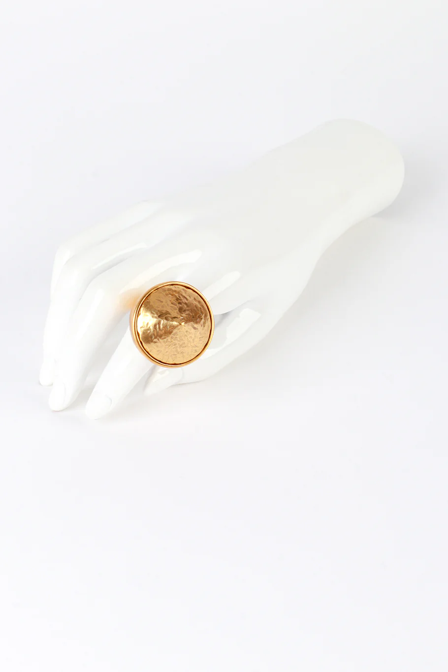 Golden Hammered Rivoli Ring - Image 2