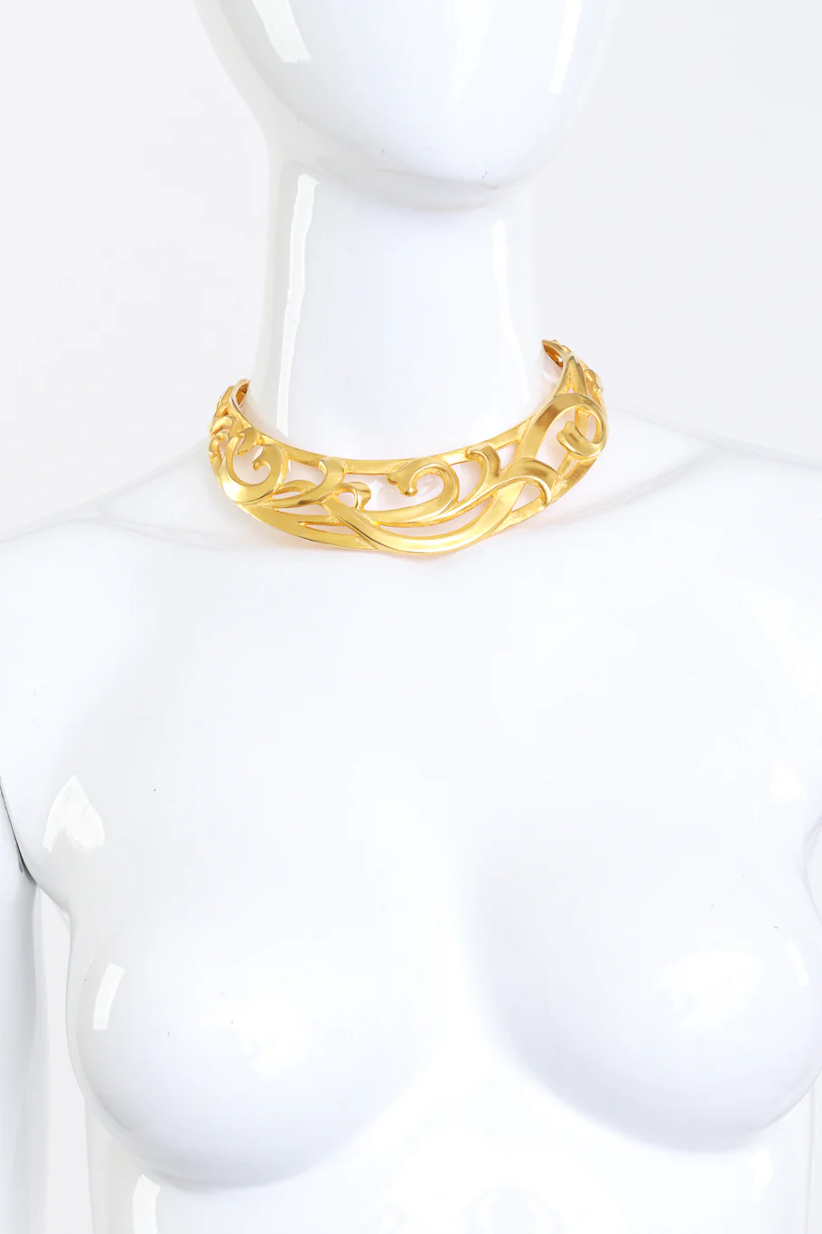Golden Vines Collar Plate Necklace - Image 2
