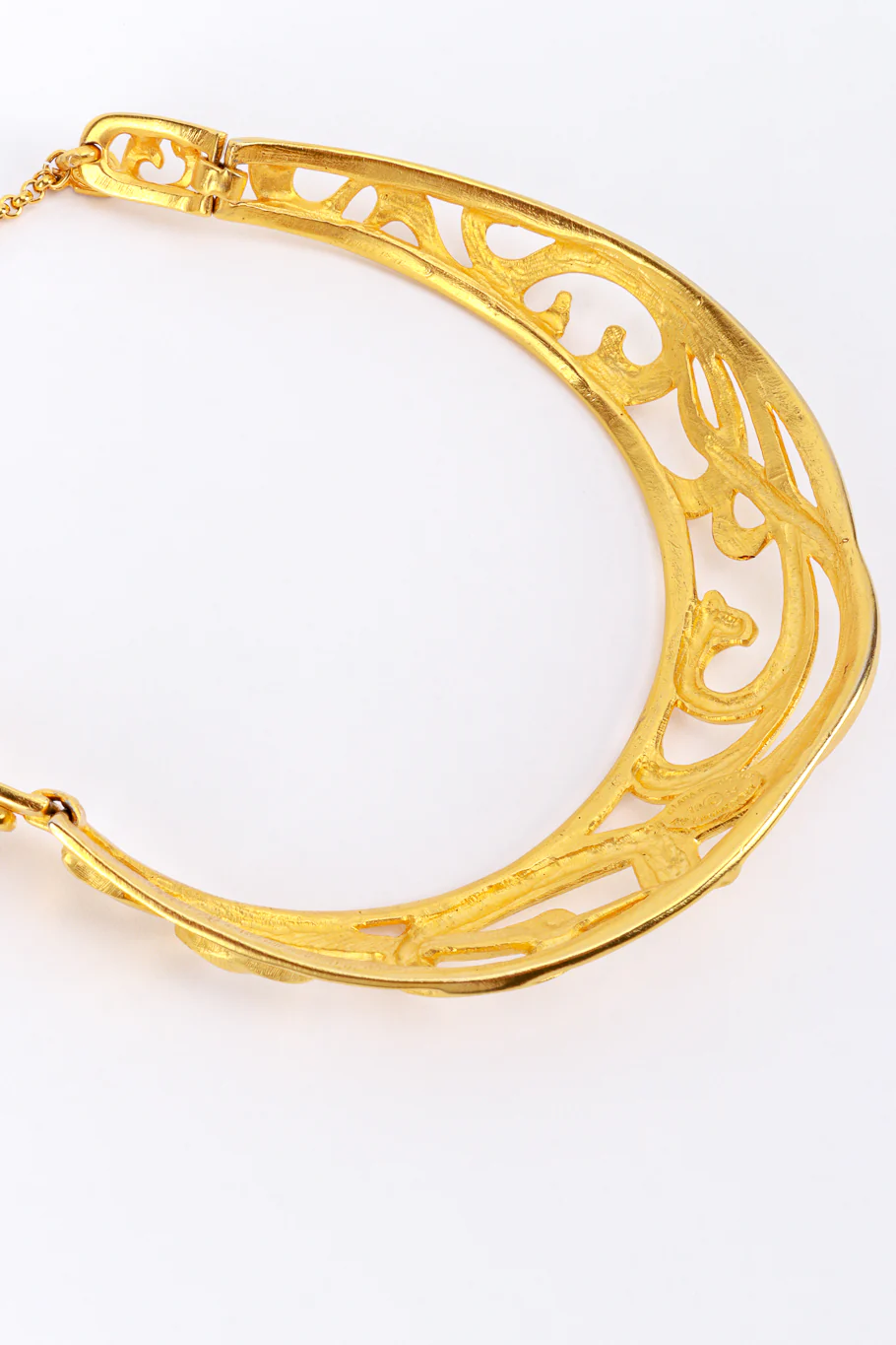 Golden Vines Collar Plate Necklace - Image 3