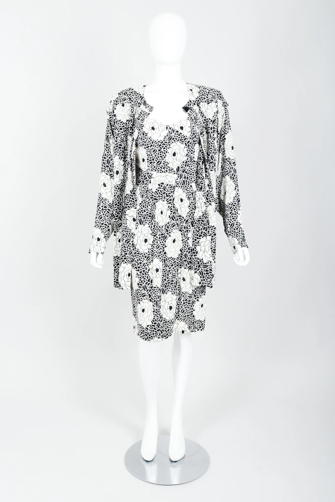 Graphic Floral Belted Jacket & Dress Set - Image 5