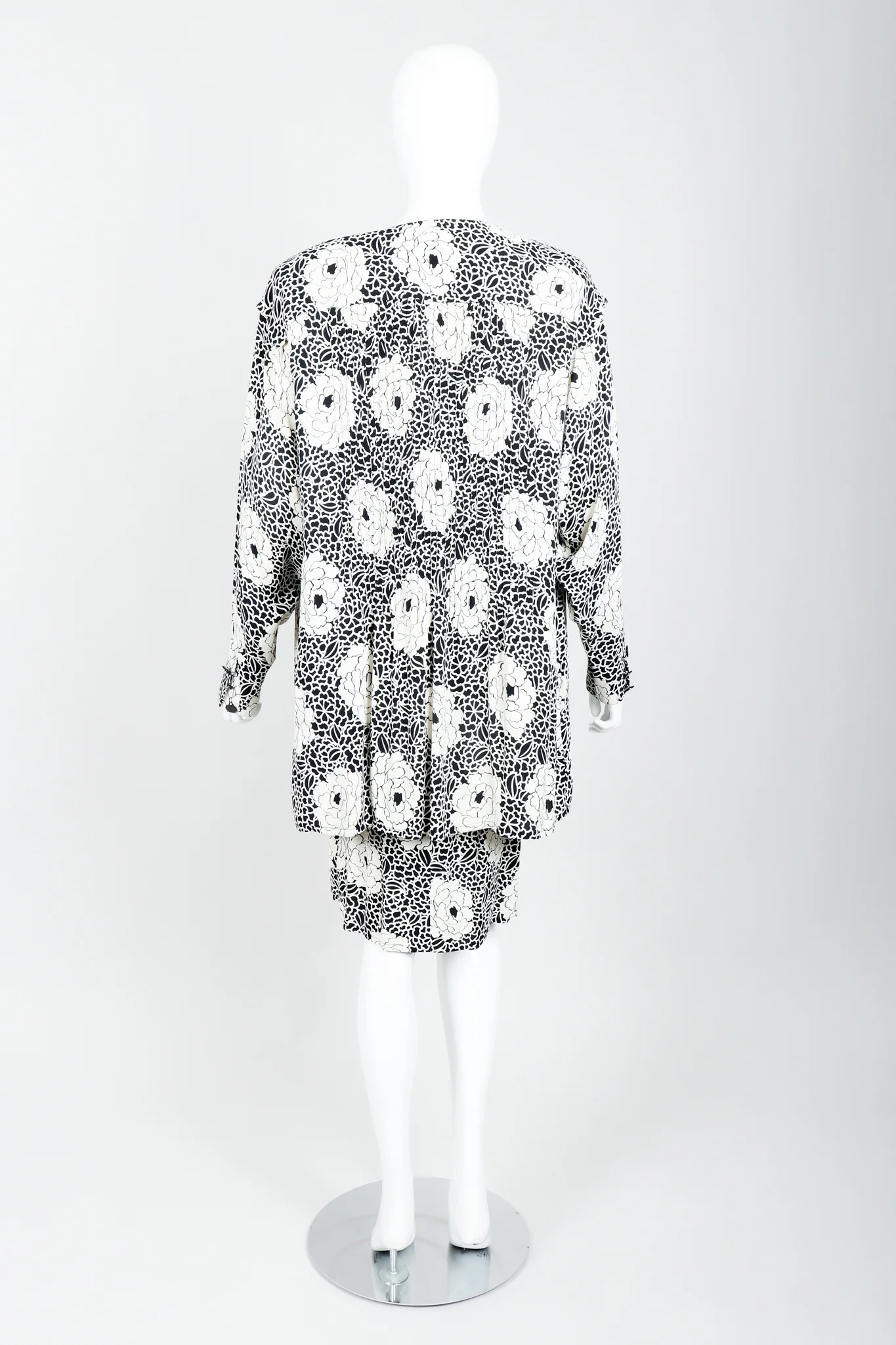 Graphic Floral Belted Jacket & Dress Set - Image 6