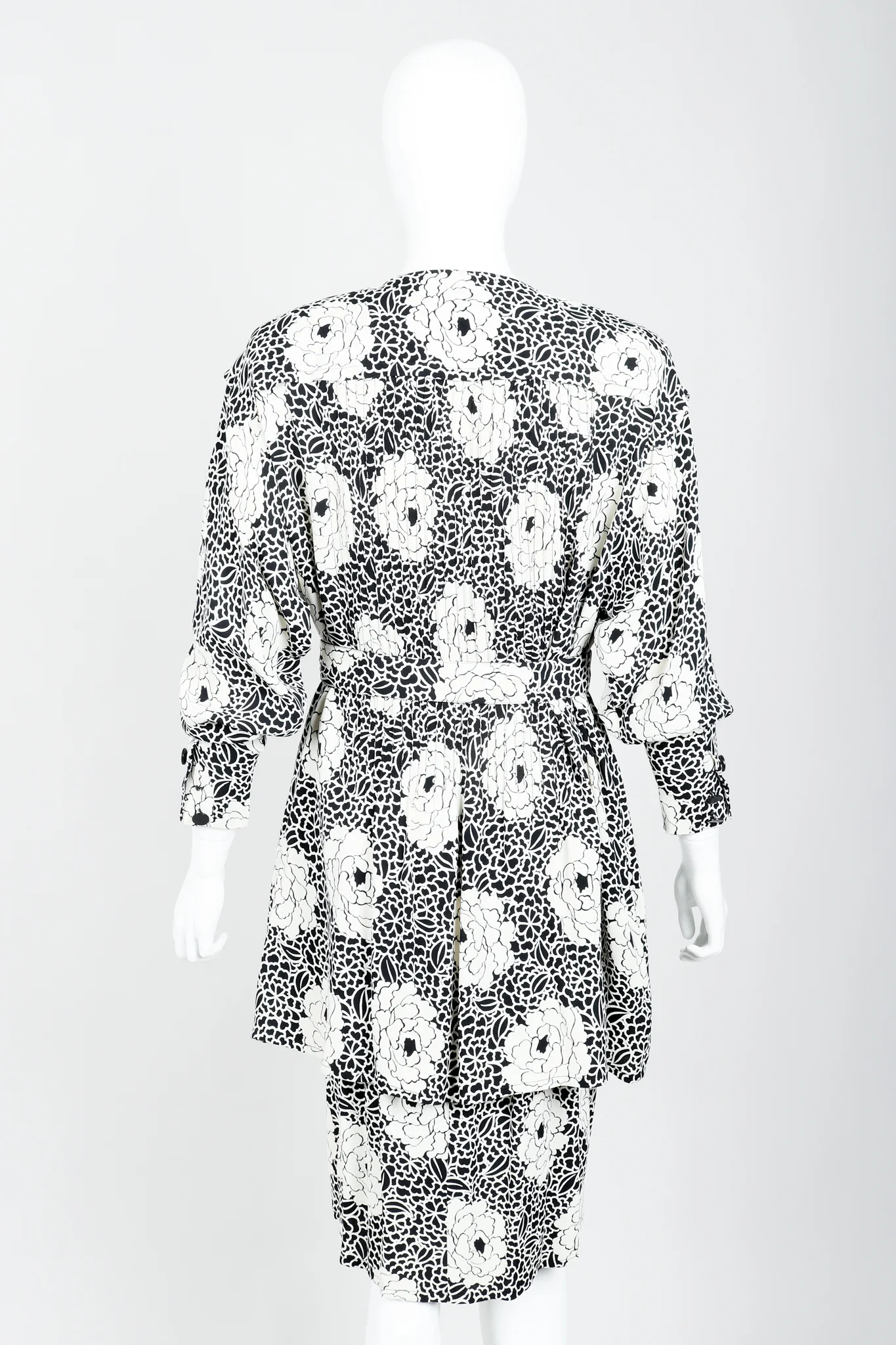 Graphic Floral Belted Jacket & Dress Set - Image 7