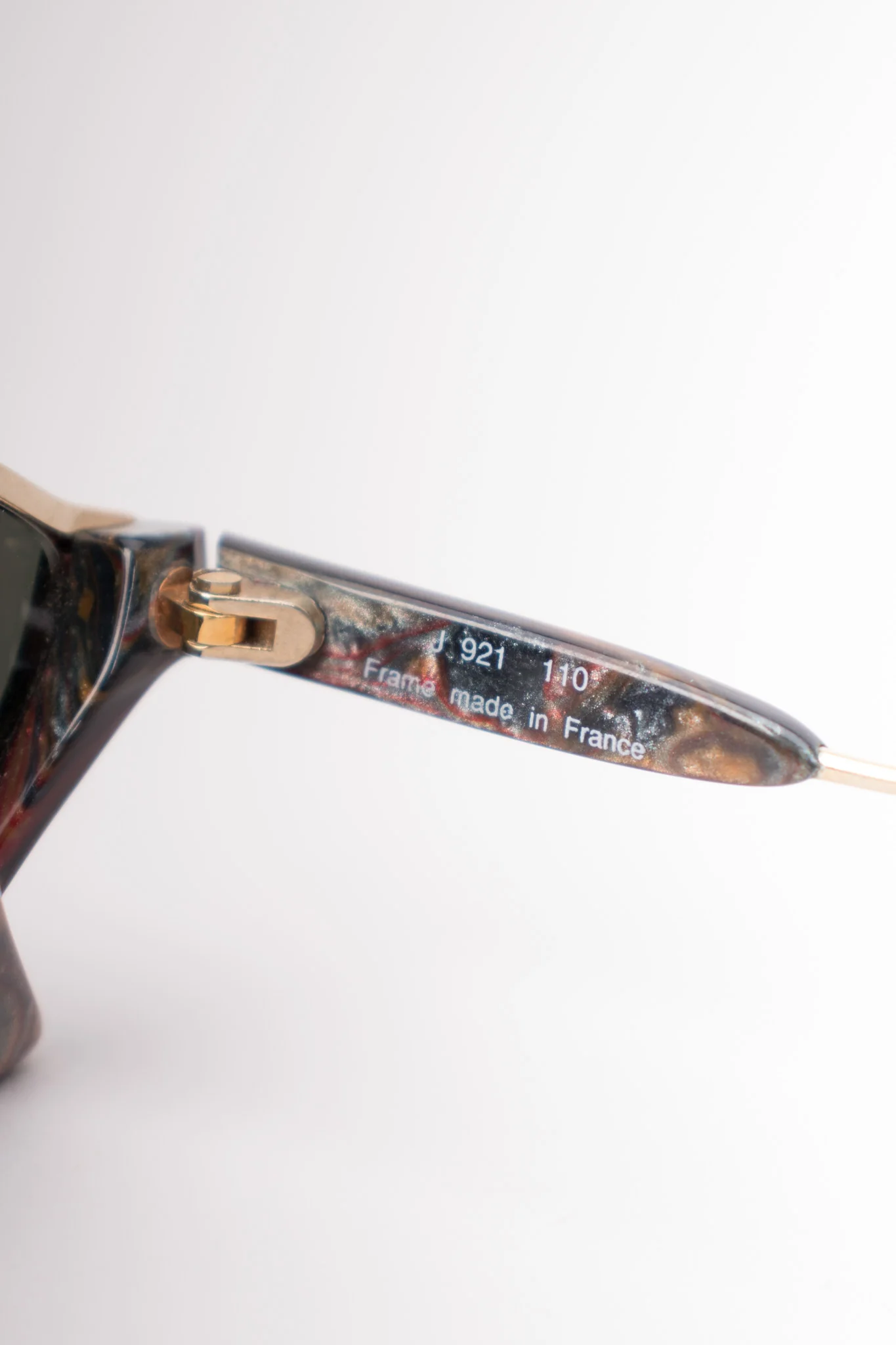 Half Rim Marbleized Sunglasses - Image 12