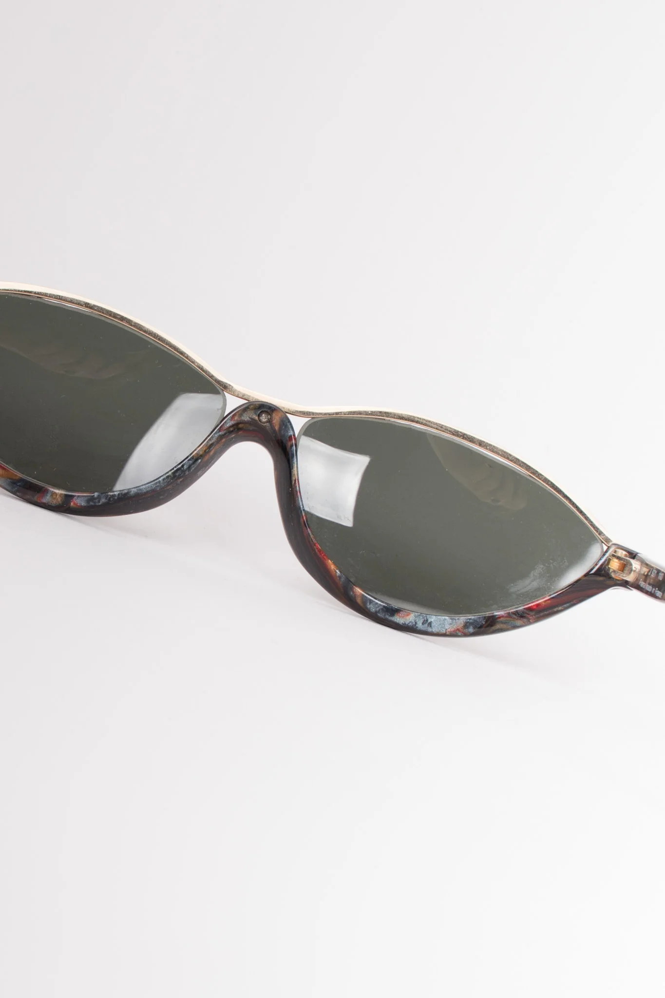 Half Rim Marbleized Sunglasses - Image 13