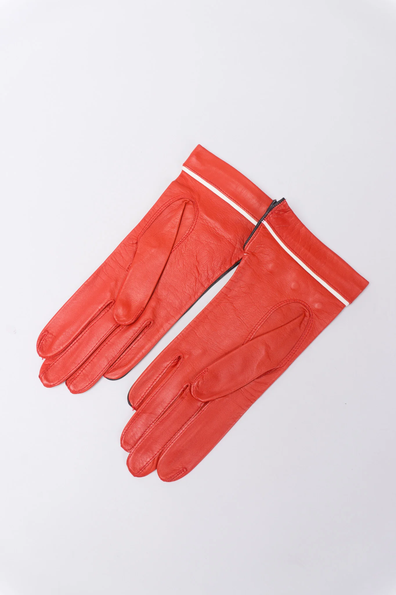 Heart Stud Leather Gloves - Image 5