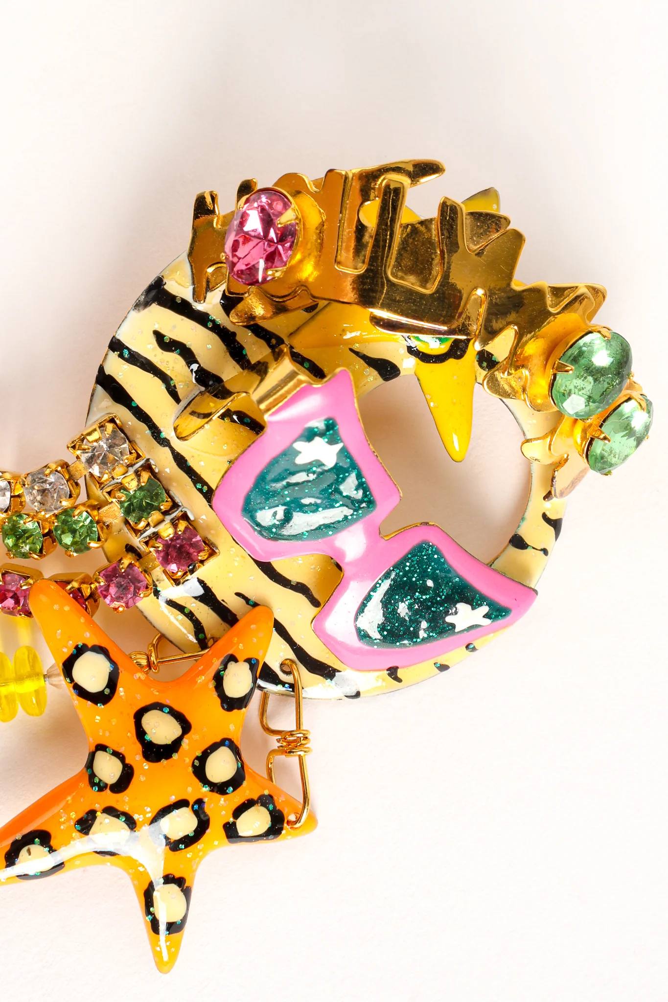 Hollywood & Vine Souvenir Earrings - Image 10