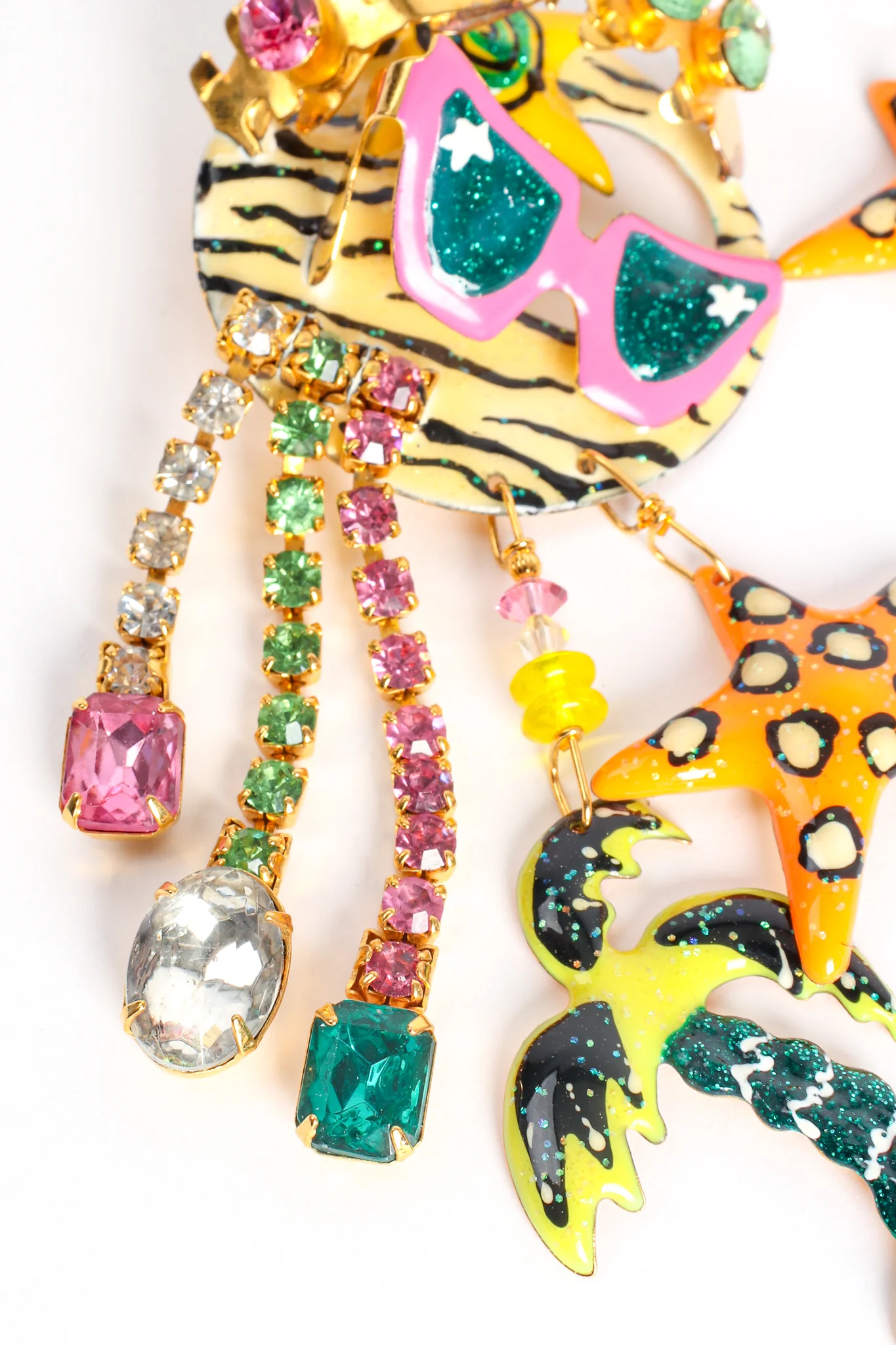 Hollywood & Vine Souvenir Earrings - Image 8