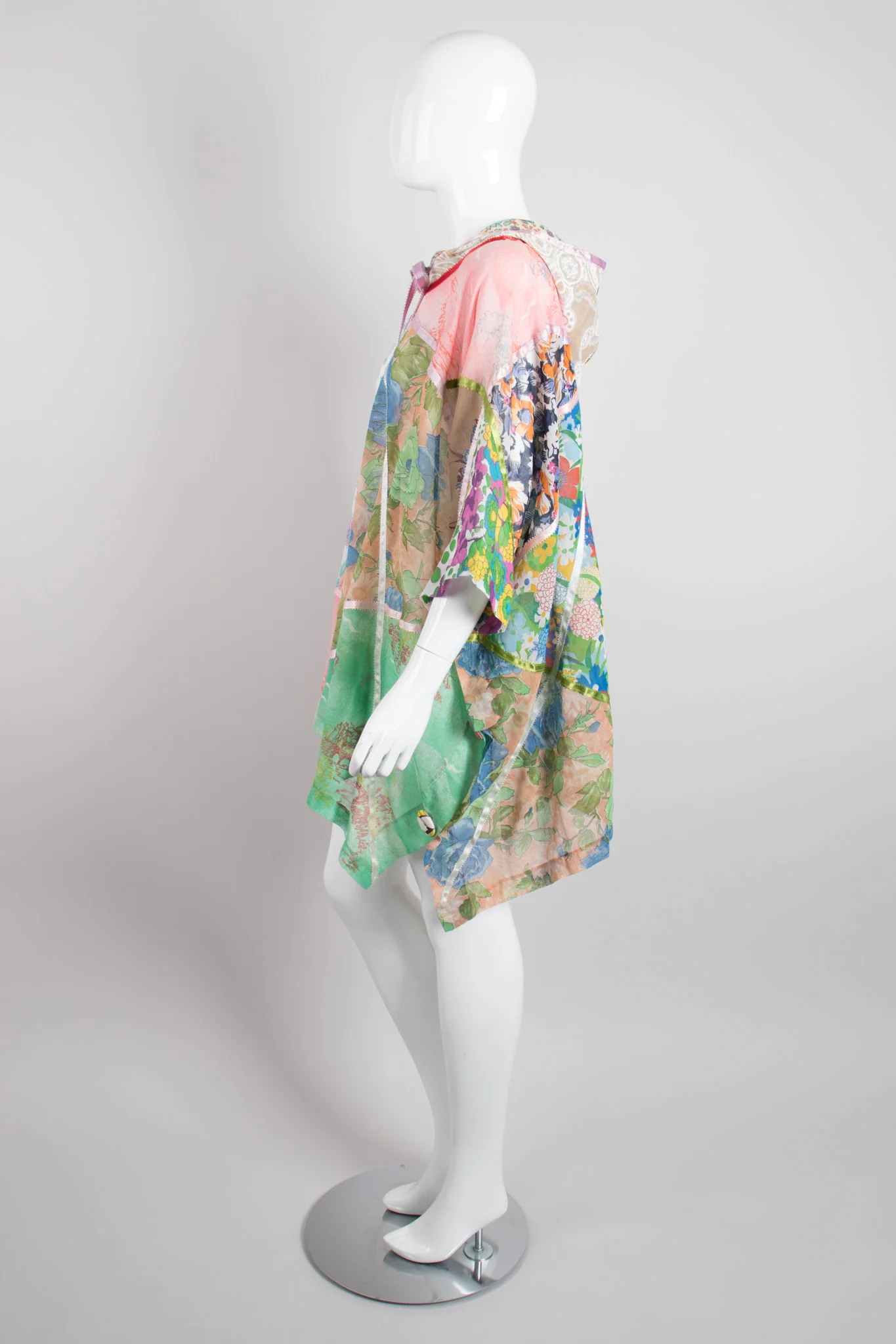 Hooded Floral Patchwork Poncho - Image 5