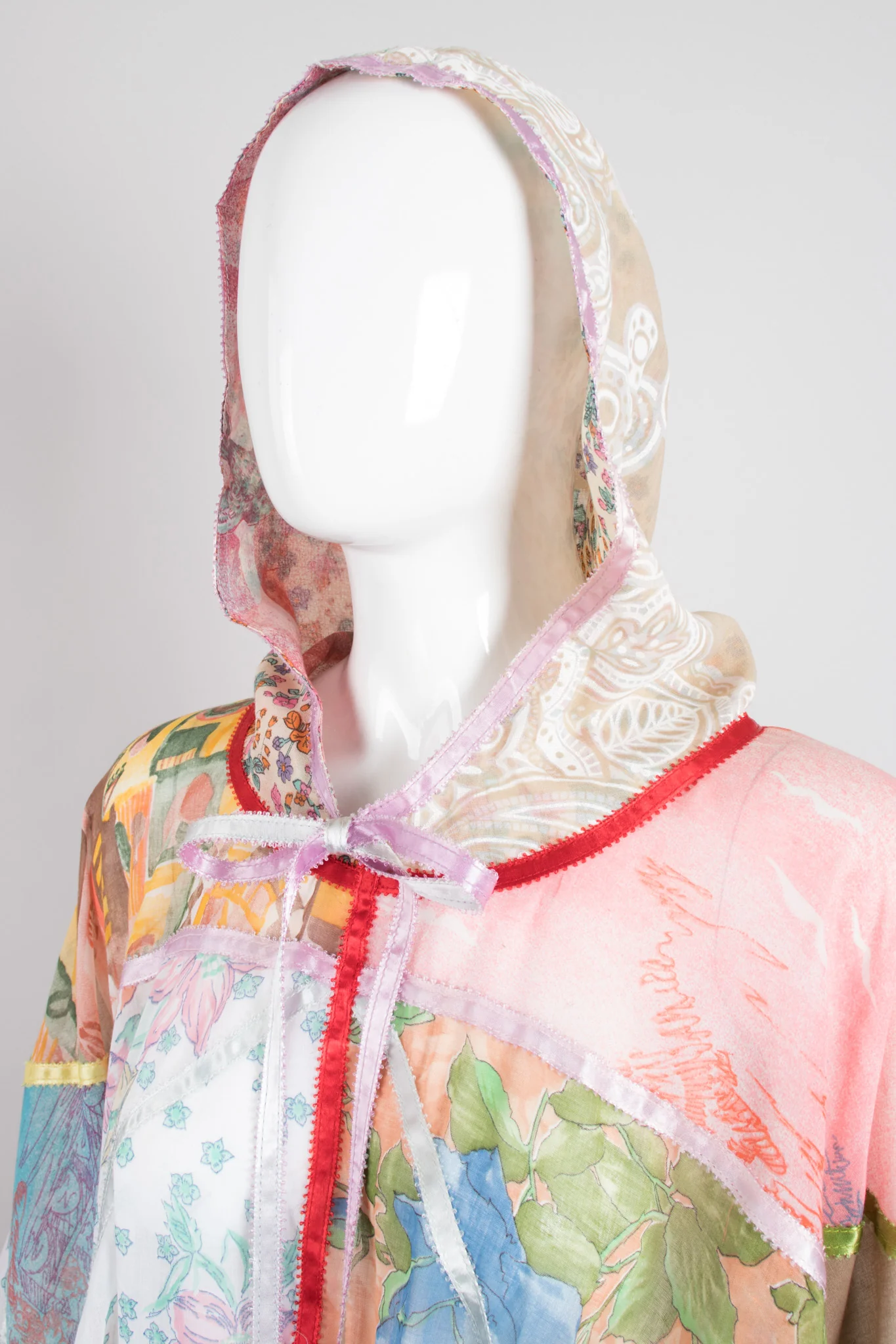 Hooded Floral Patchwork Poncho - Image 9