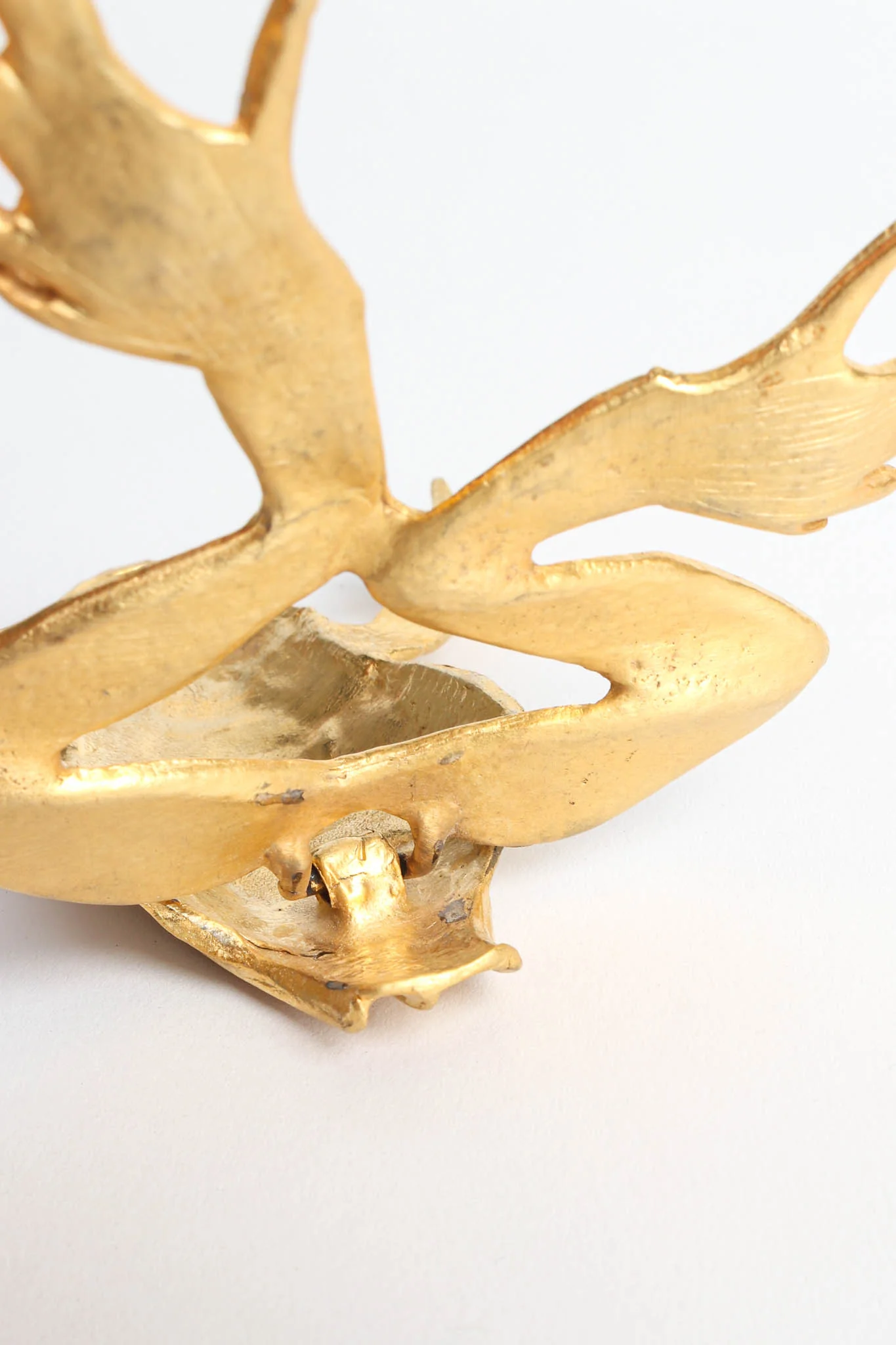 Leaping Frog Brooch - Image 10