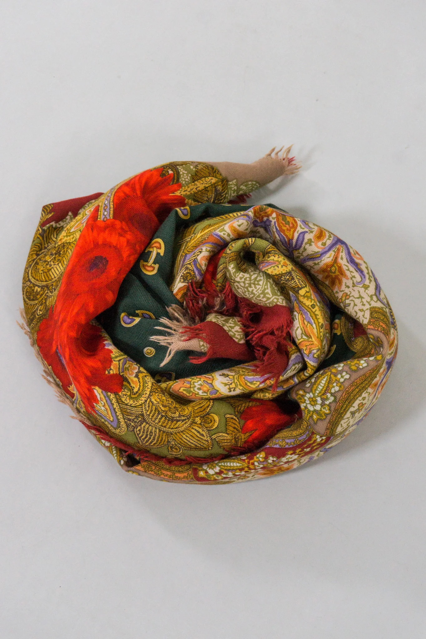Horsebit & Gerbera Oversized Scarf - Image 8