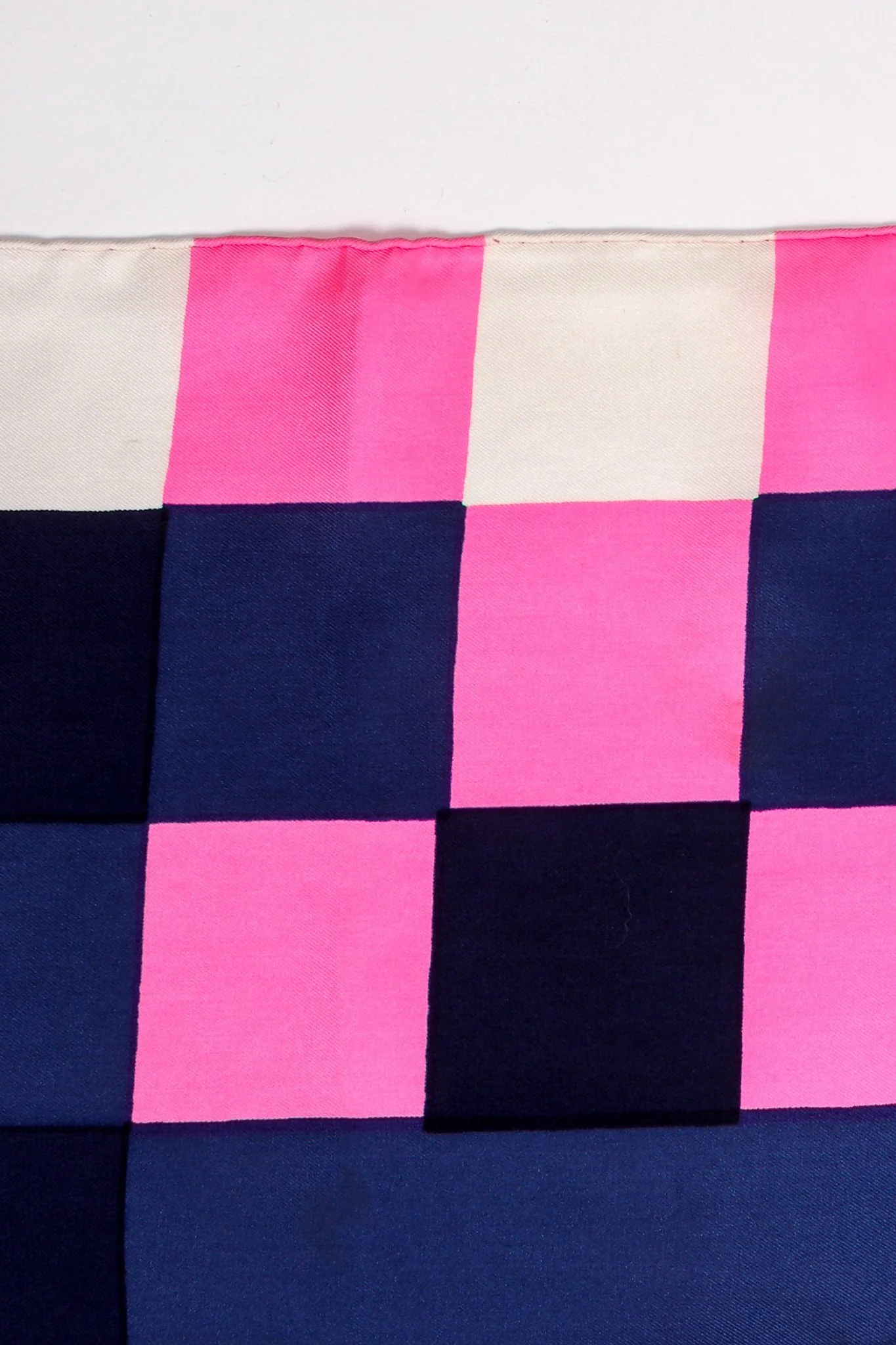 Hot Checker Border Scarf - Image 8