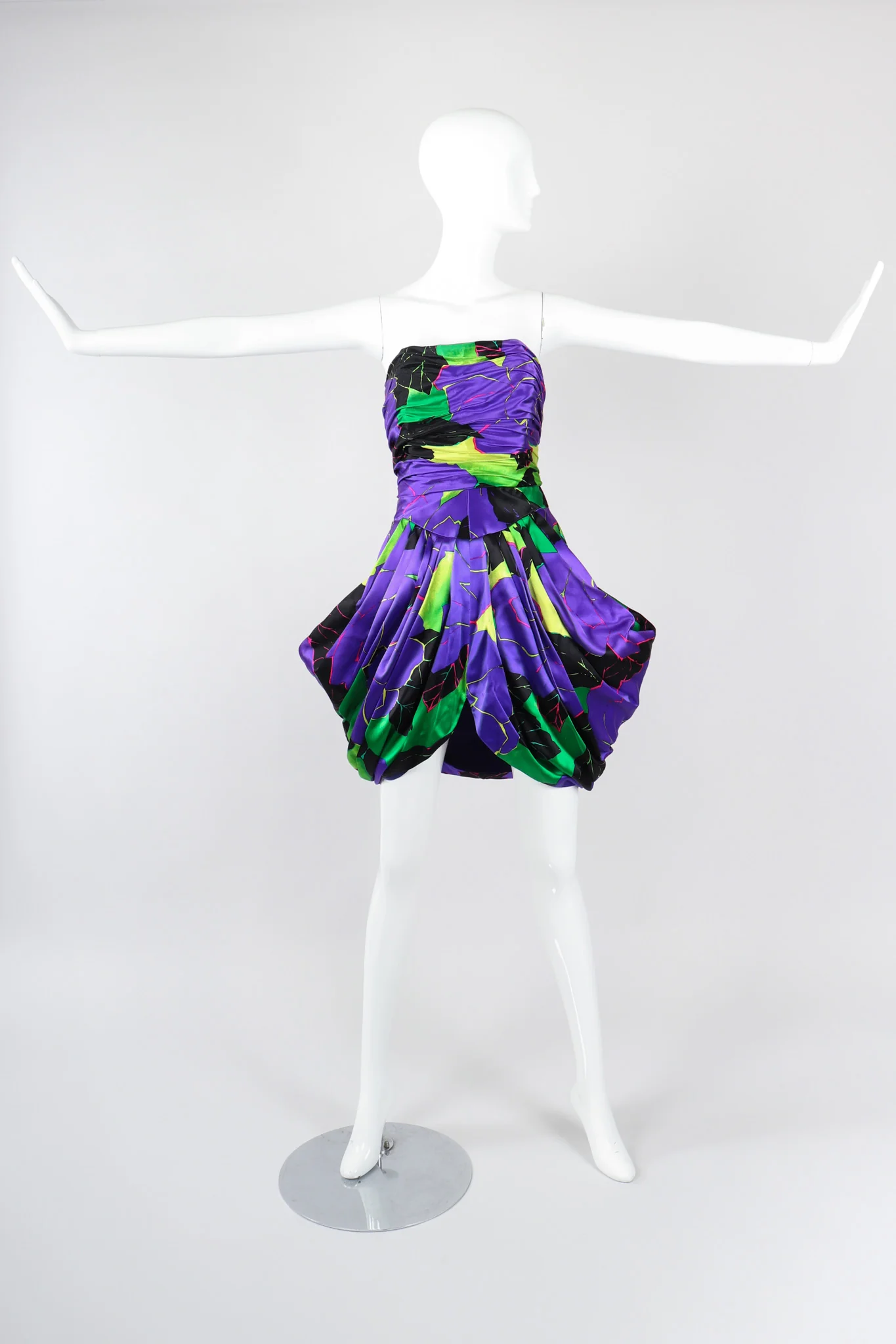 Hot Tropical Print Tulip Dress - Image 3