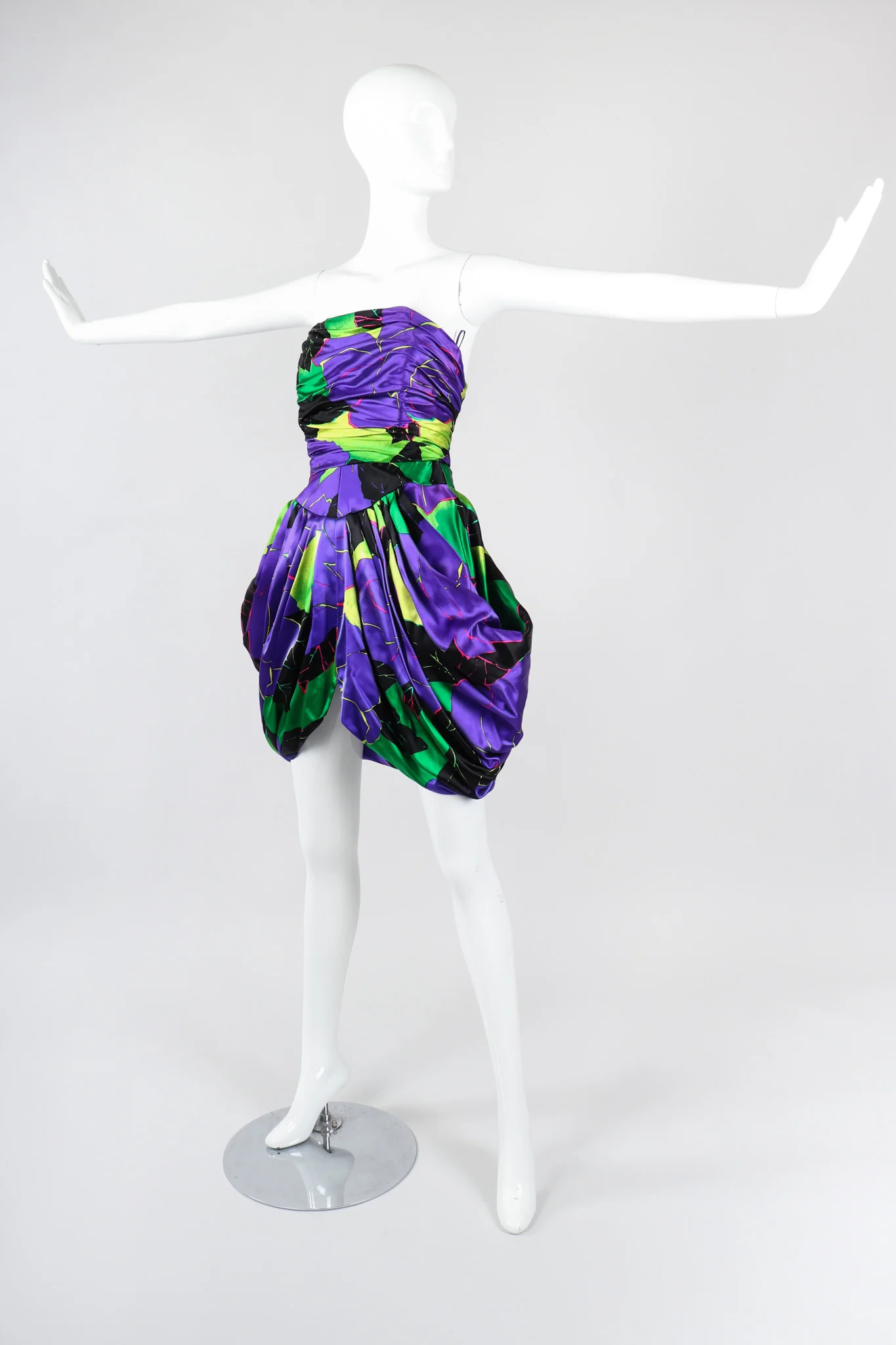 Hot Tropical Print Tulip Dress - Image 4