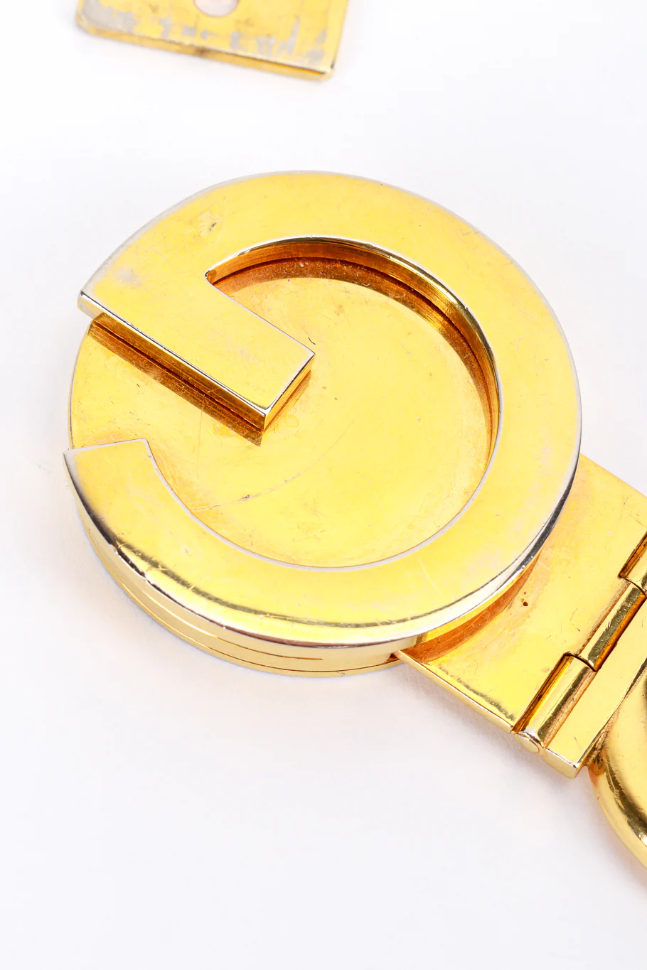 Interlocking Logo Link Metal Belt - Image 9