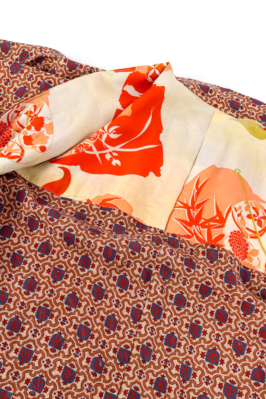 Japanese Jacquard Crest Kimono - Image 12